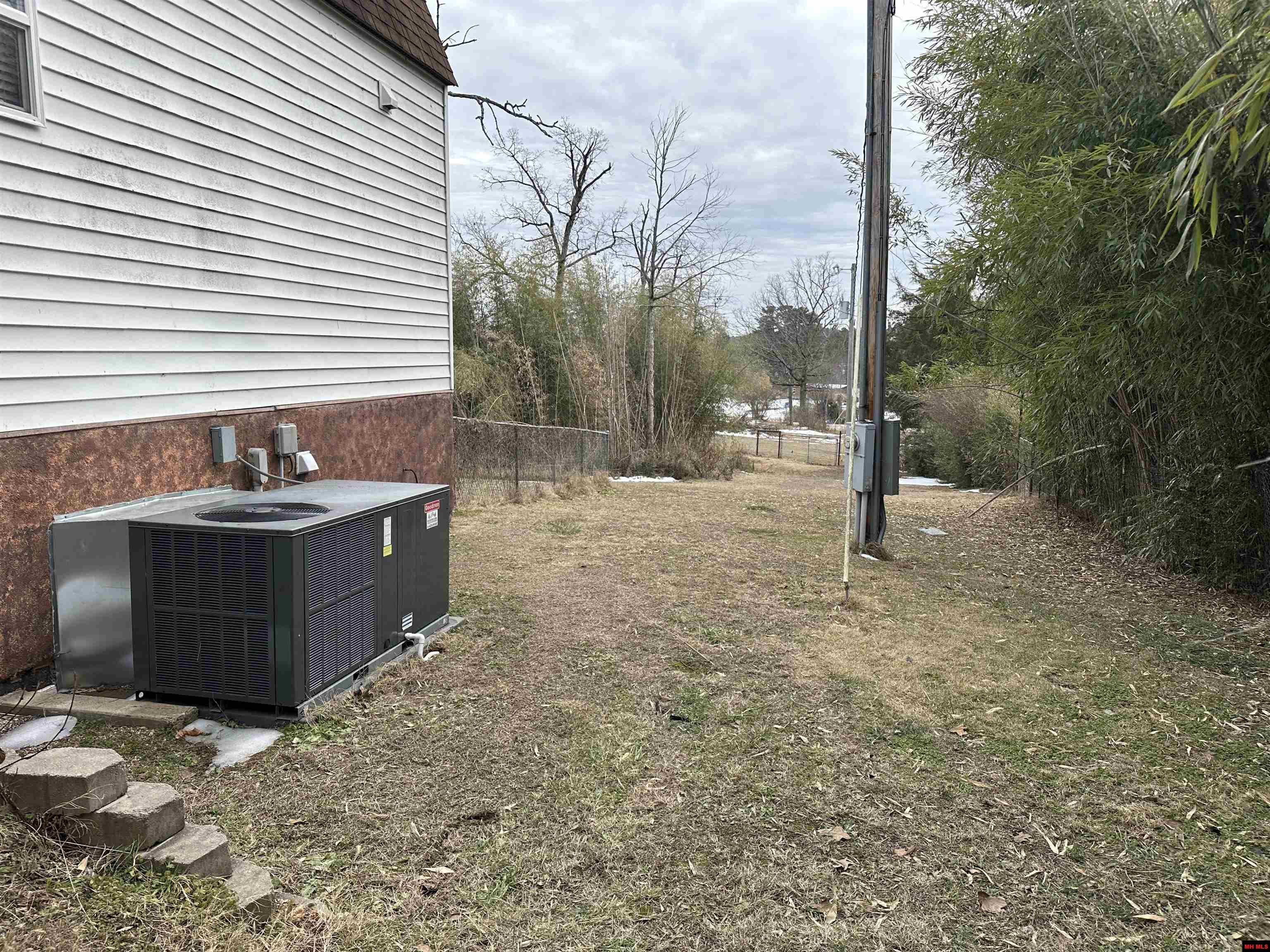 79 OAKRIDGE DRIVE Salesville, AR