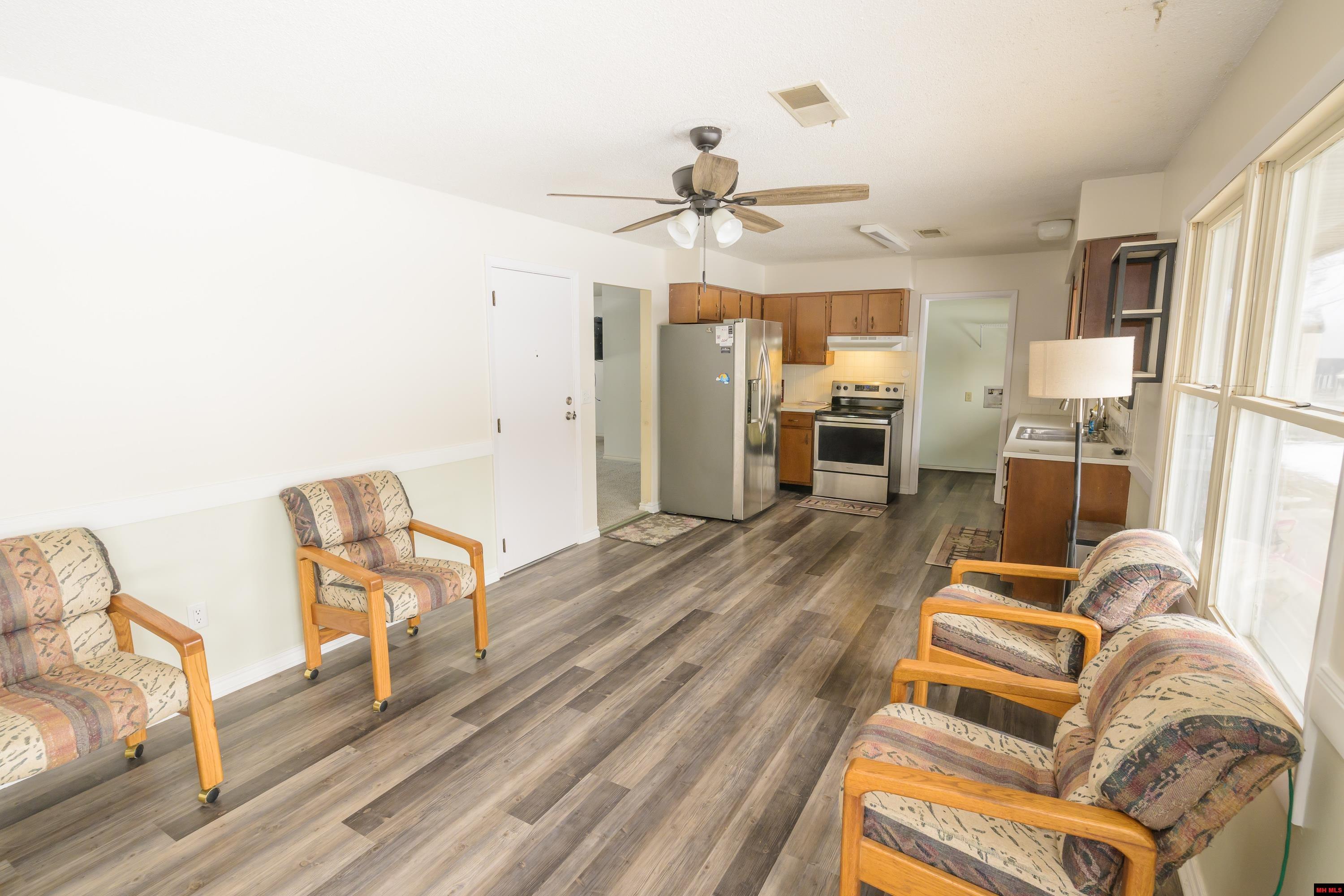 413 BOMBER BOULEVARD Mountain Home, AR