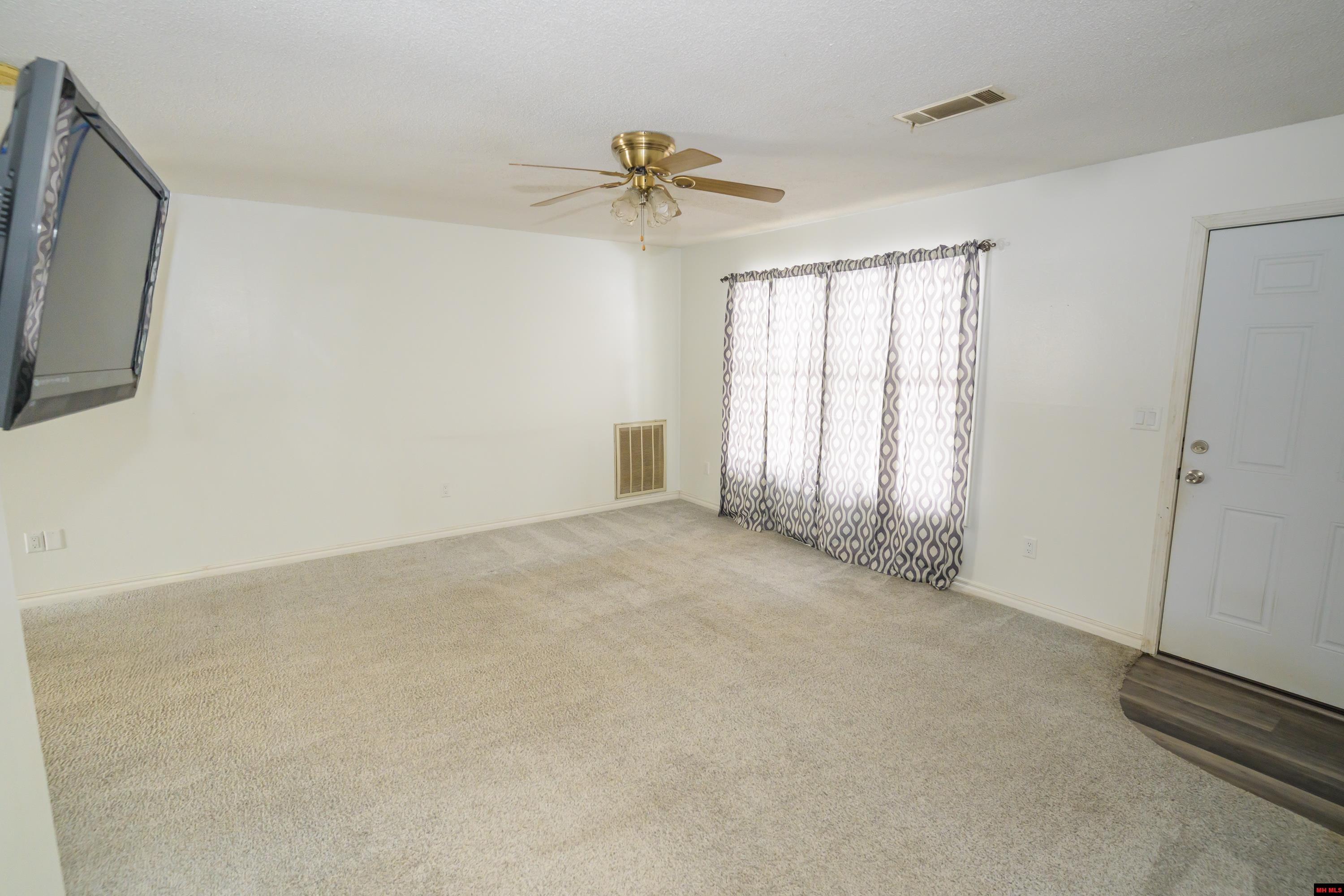 413 BOMBER BOULEVARD Mountain Home, AR