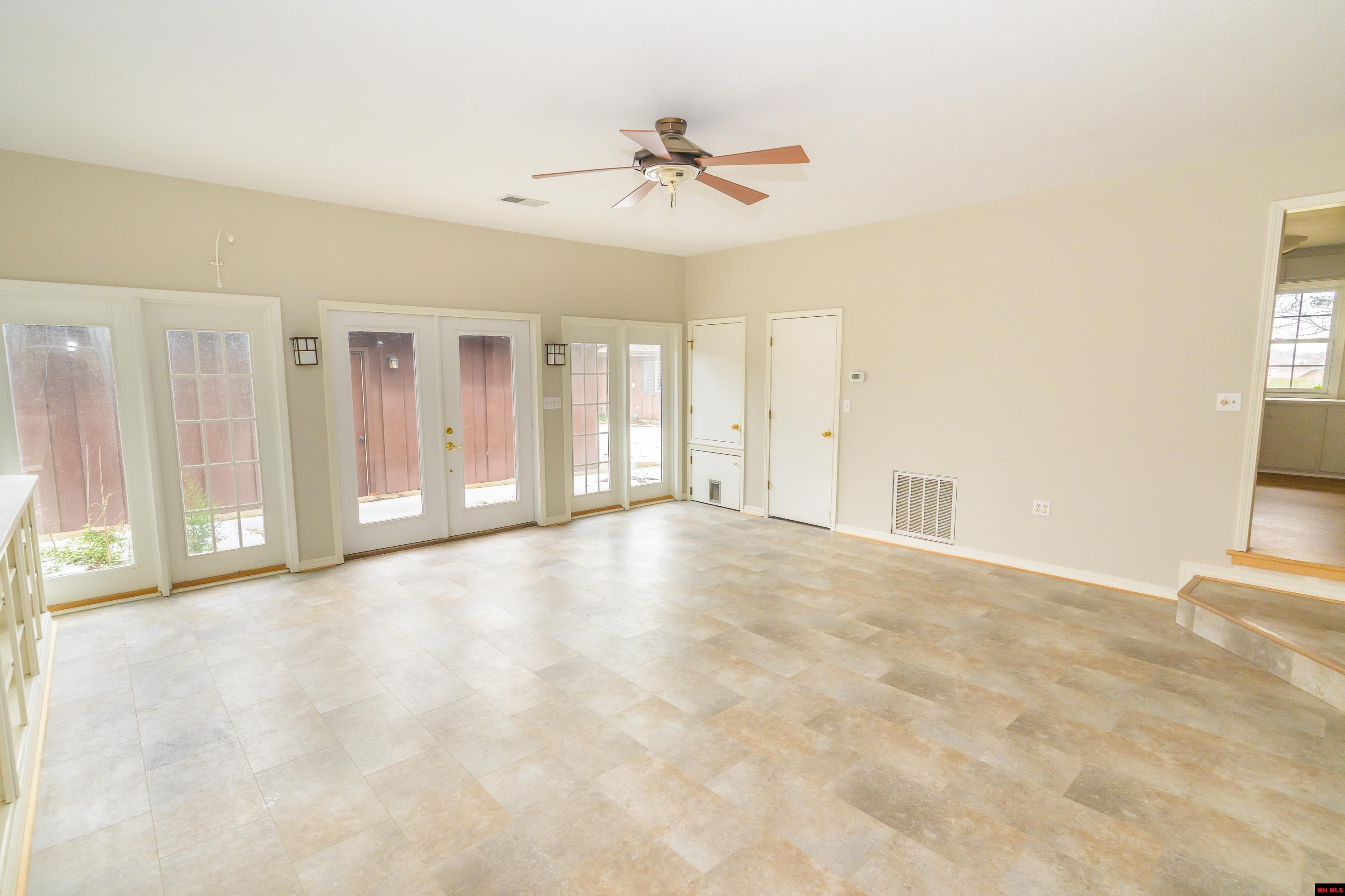 220 N CARDINAL DRIVE Mountain Home, AR