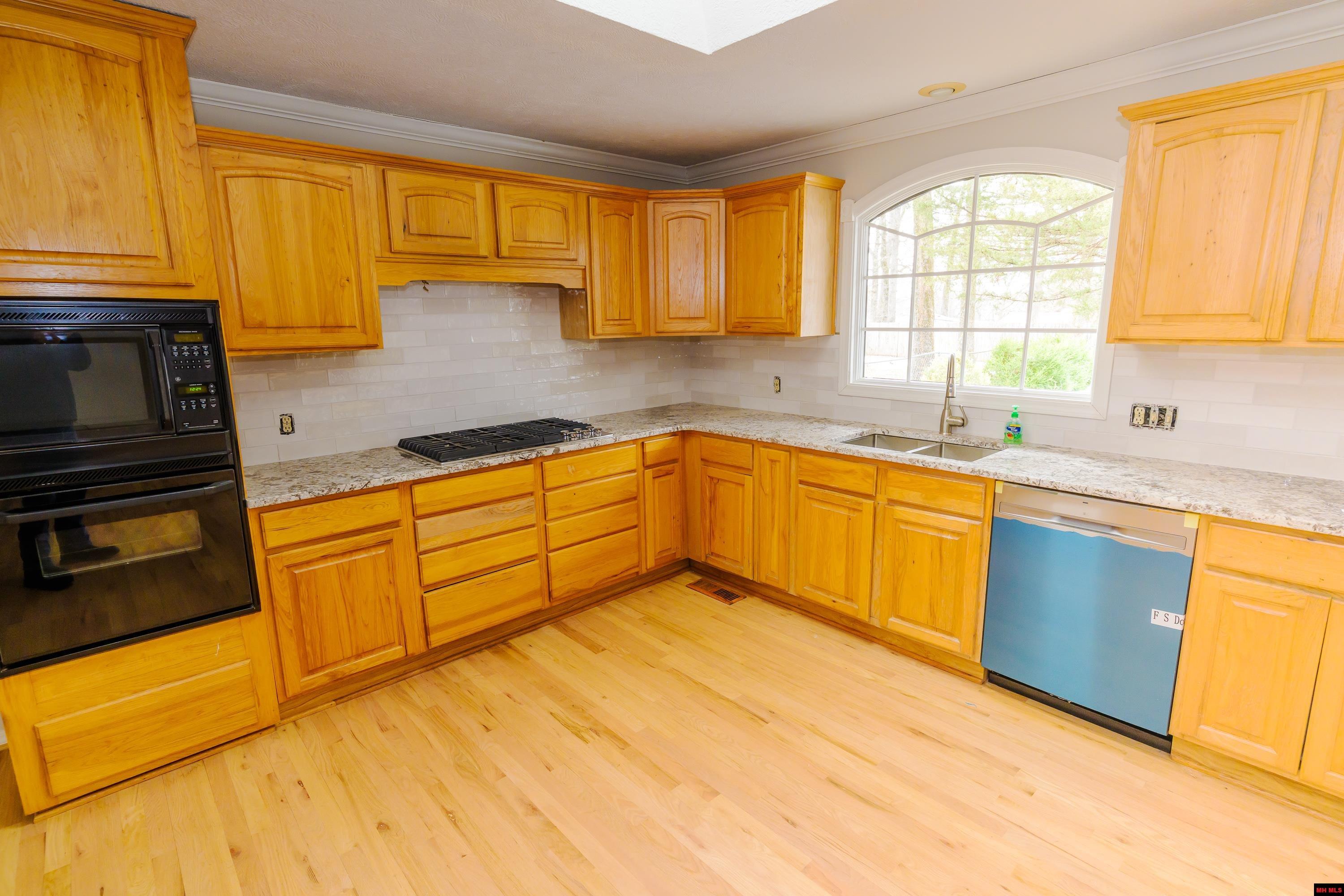 220 N CARDINAL DRIVE Mountain Home, AR