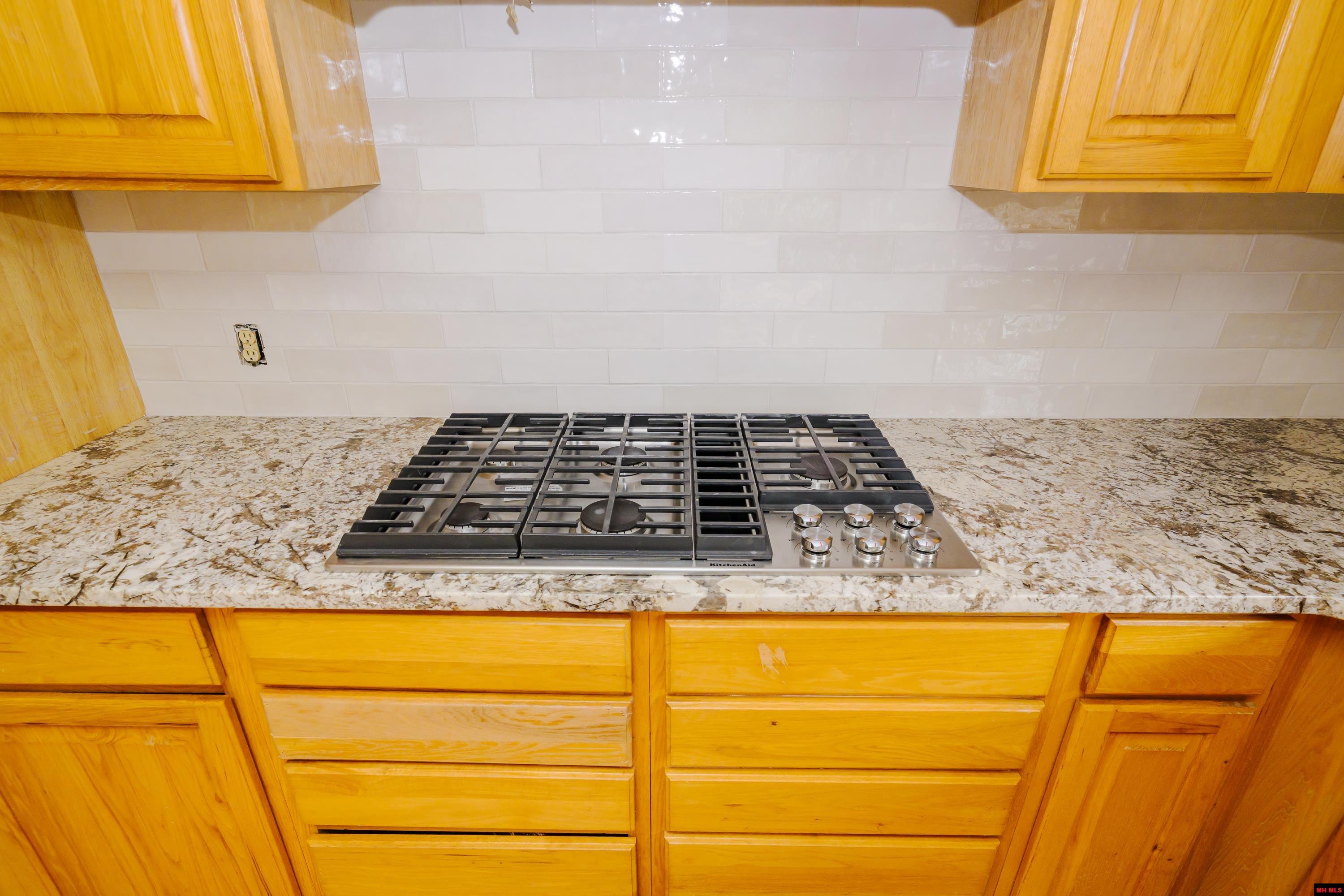 220 N CARDINAL DRIVE Mountain Home, AR