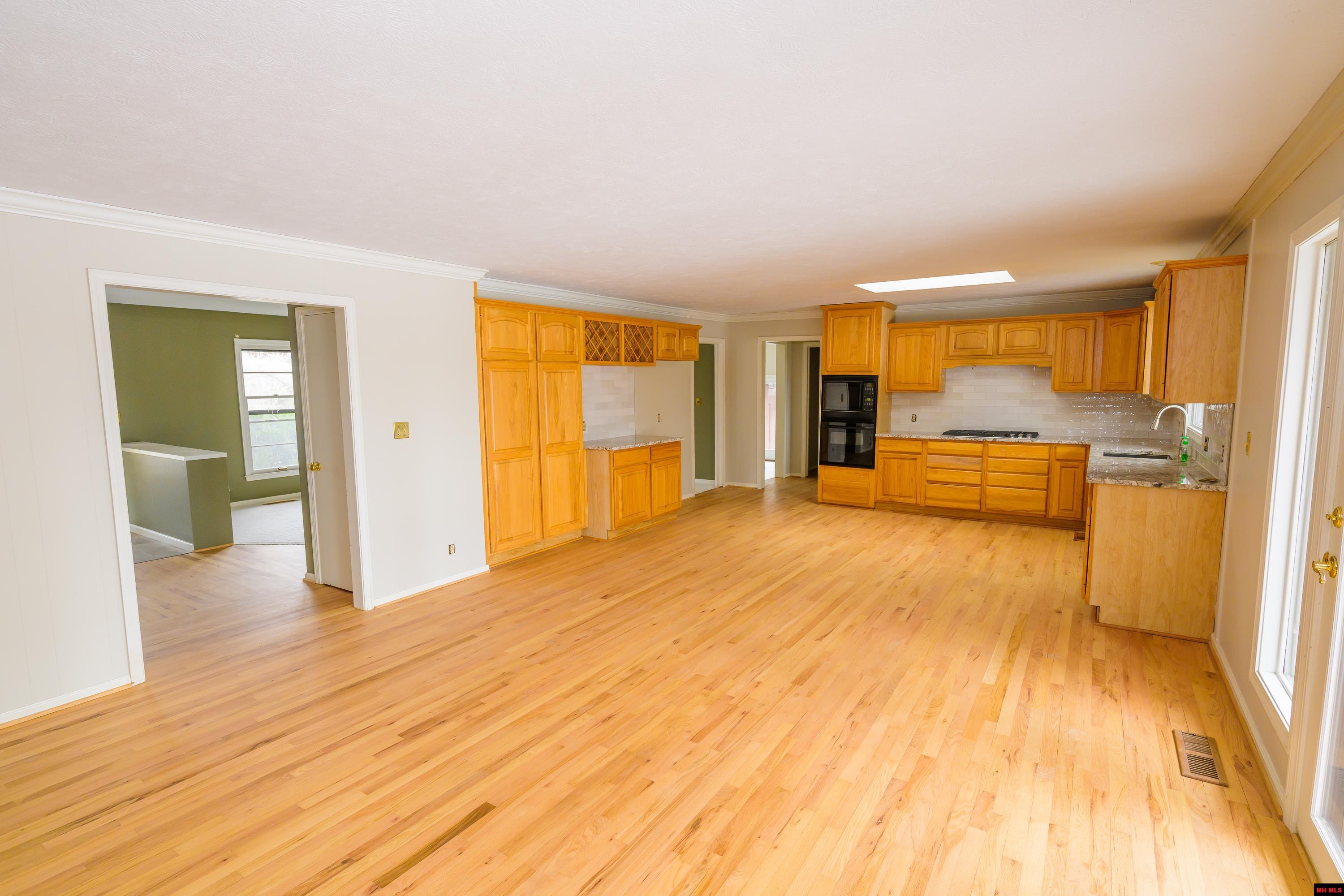 220 N CARDINAL DRIVE Mountain Home, AR