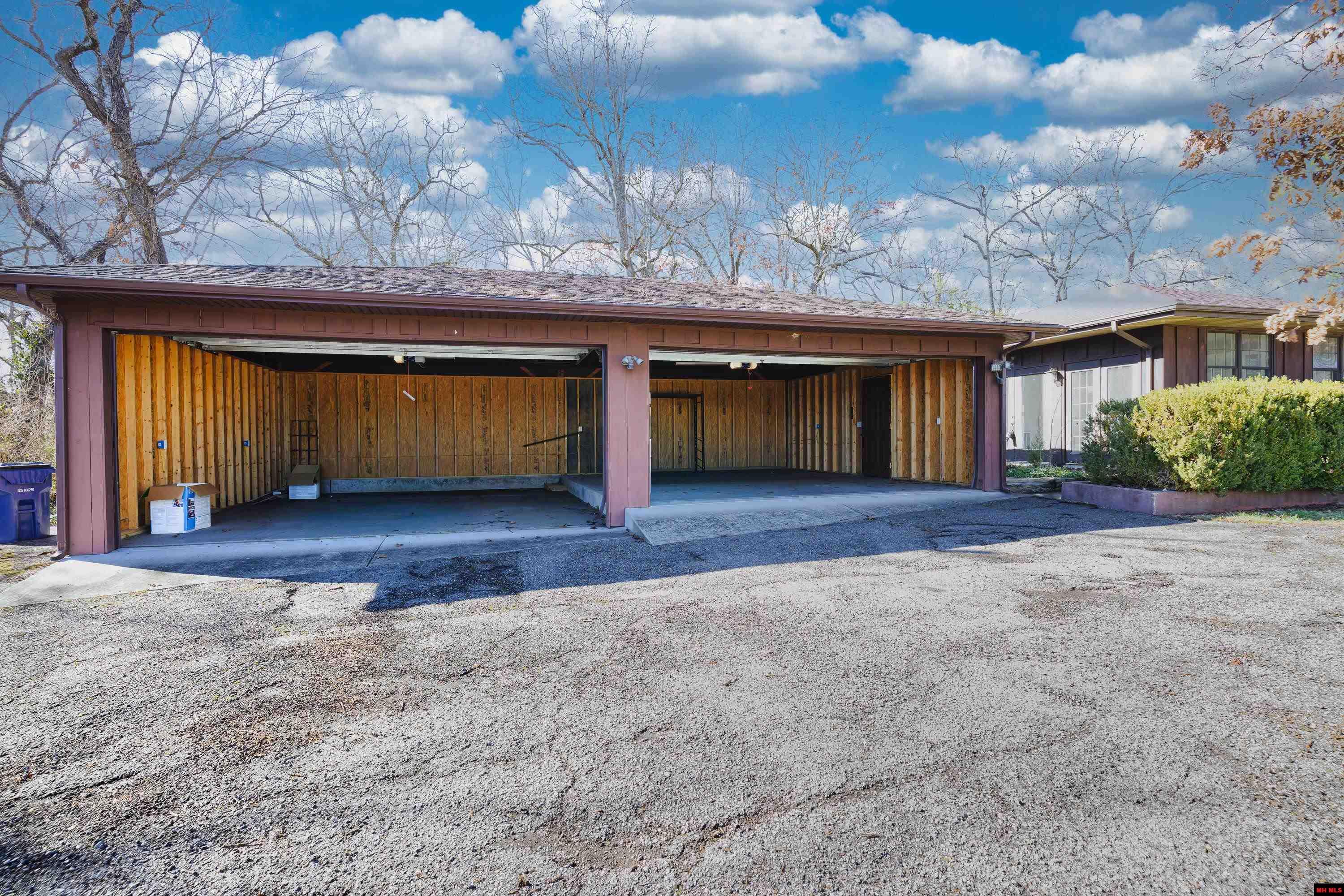 220 N CARDINAL DRIVE Mountain Home, AR