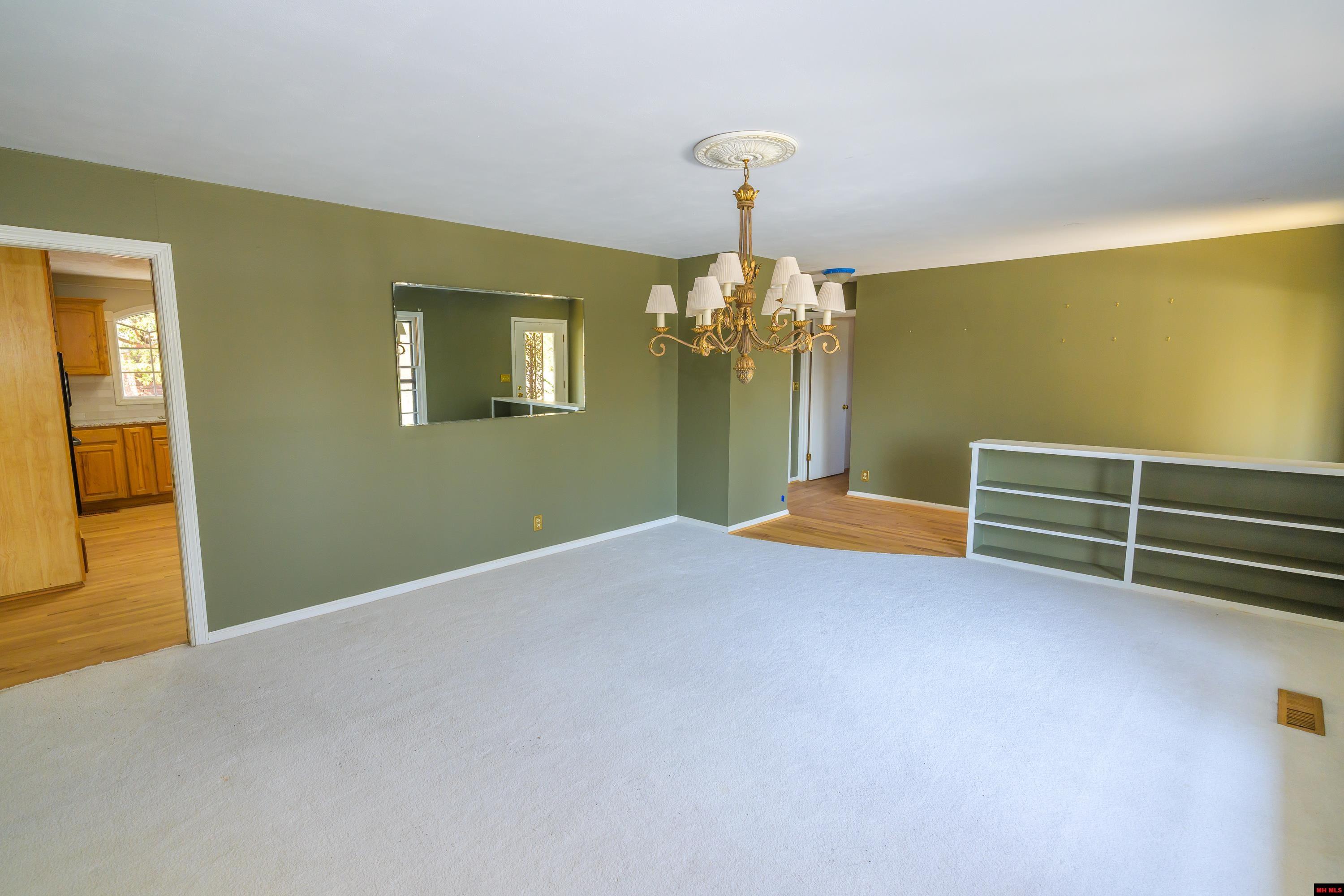 220 N CARDINAL DRIVE Mountain Home, AR