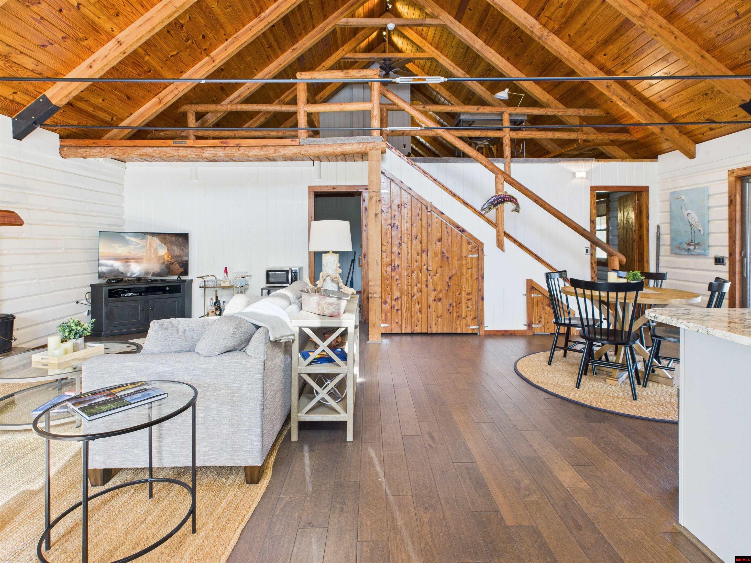 60 Rivers Edge Place