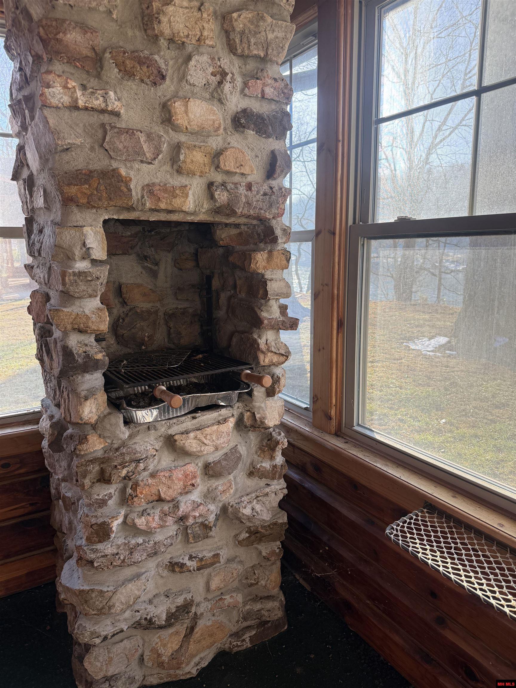 60 Rivers Edge Place