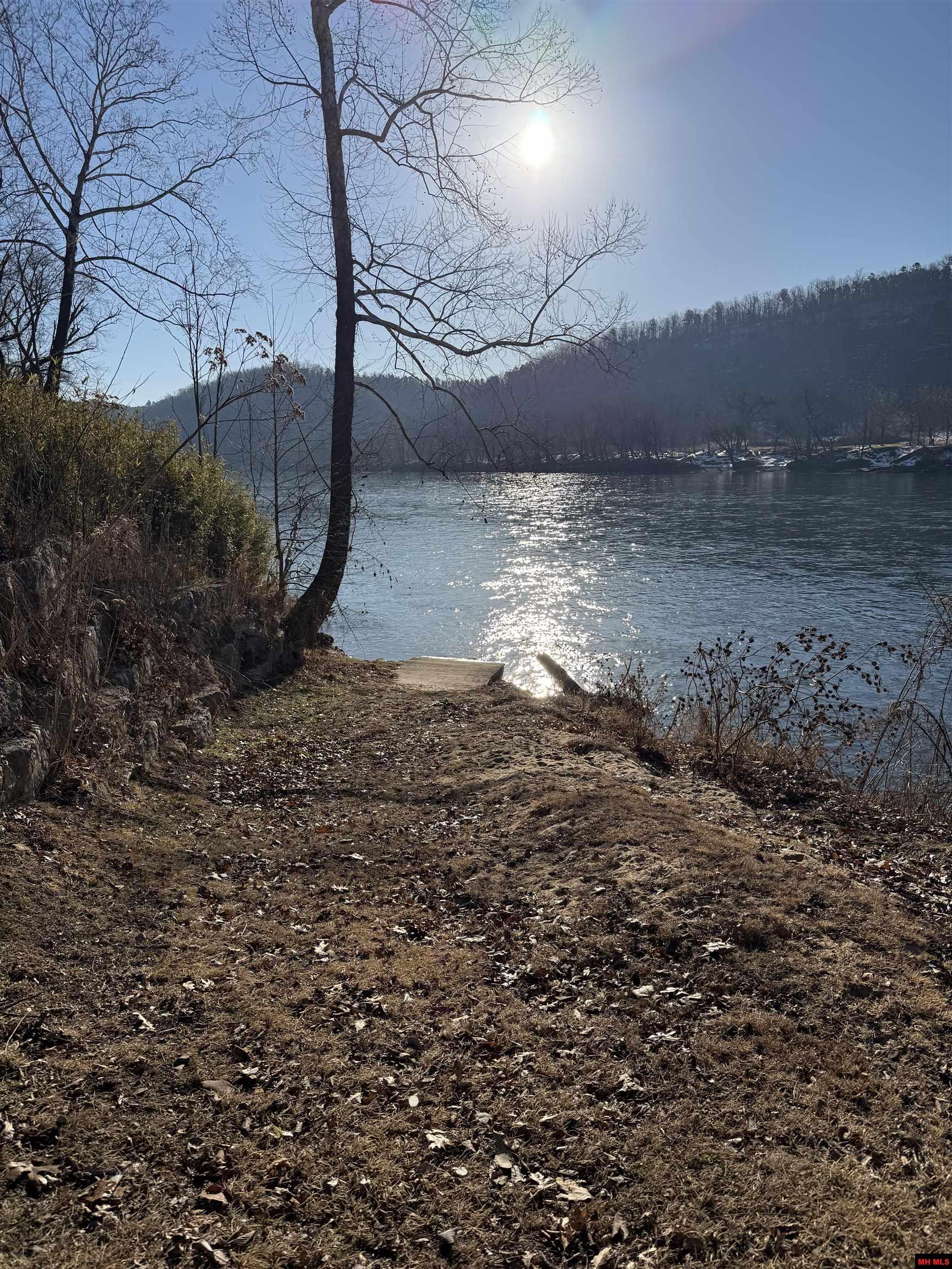 60 Rivers Edge Place