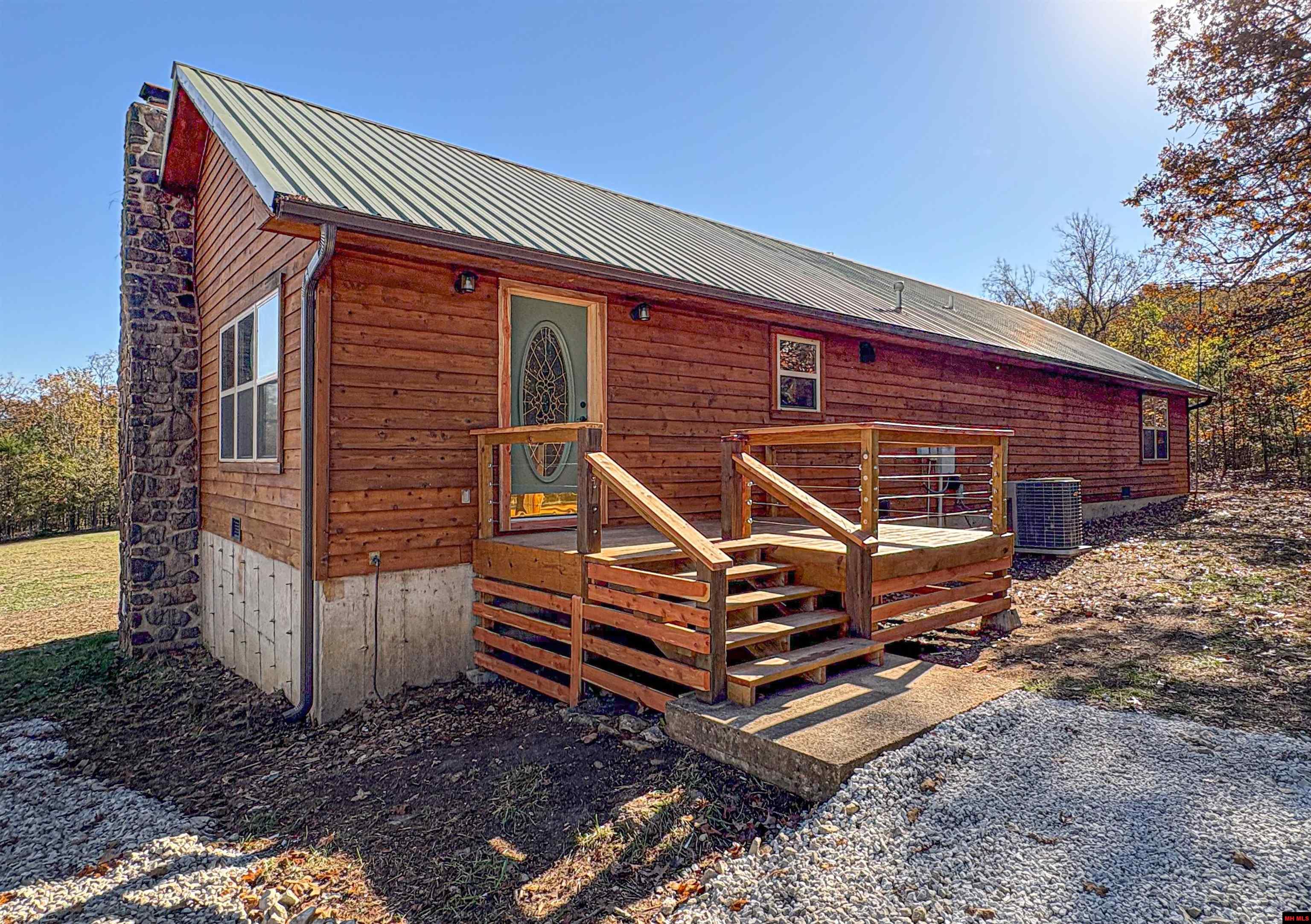 1113 Thousand Oaks Drive