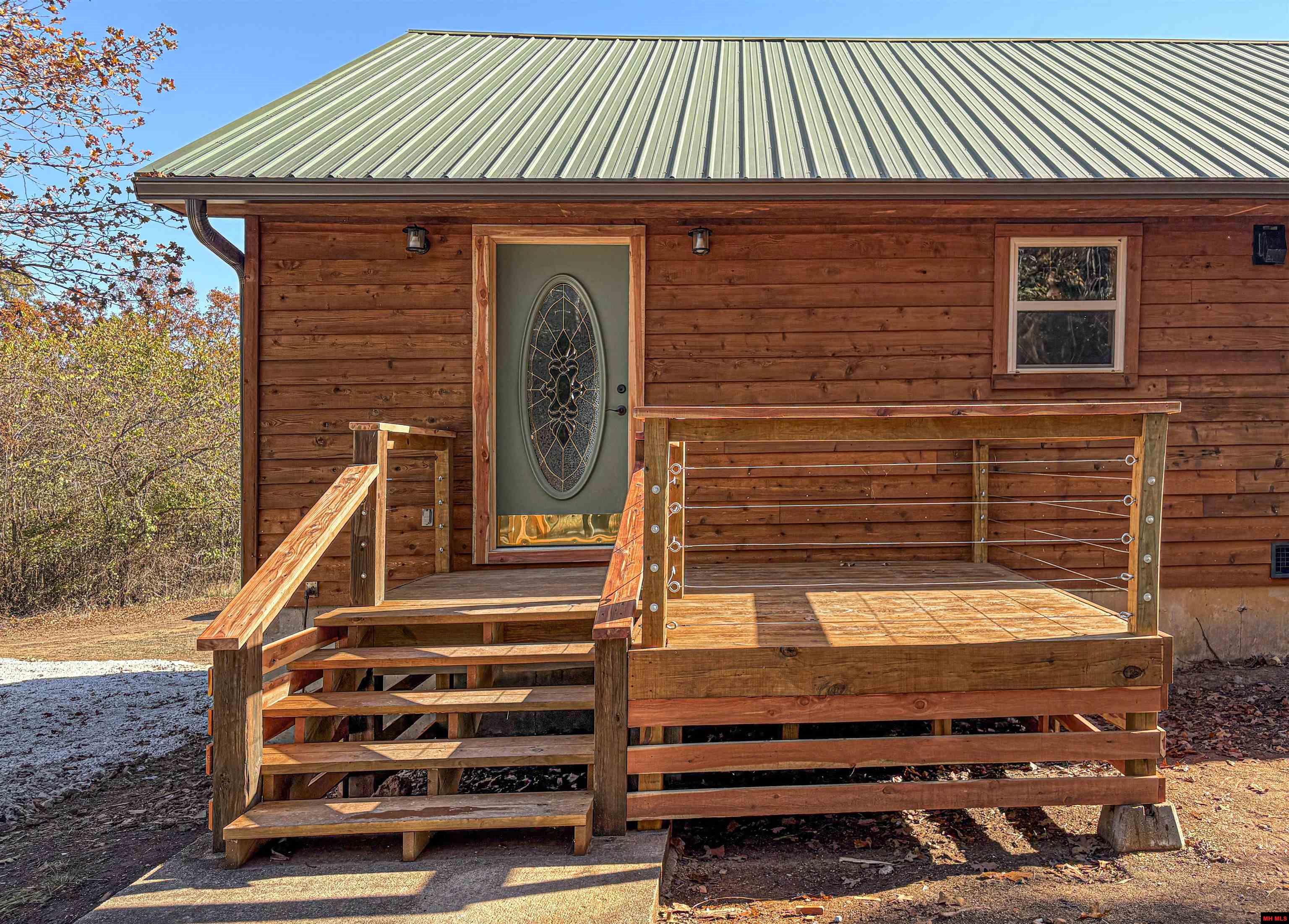 1113 Thousand Oaks Drive