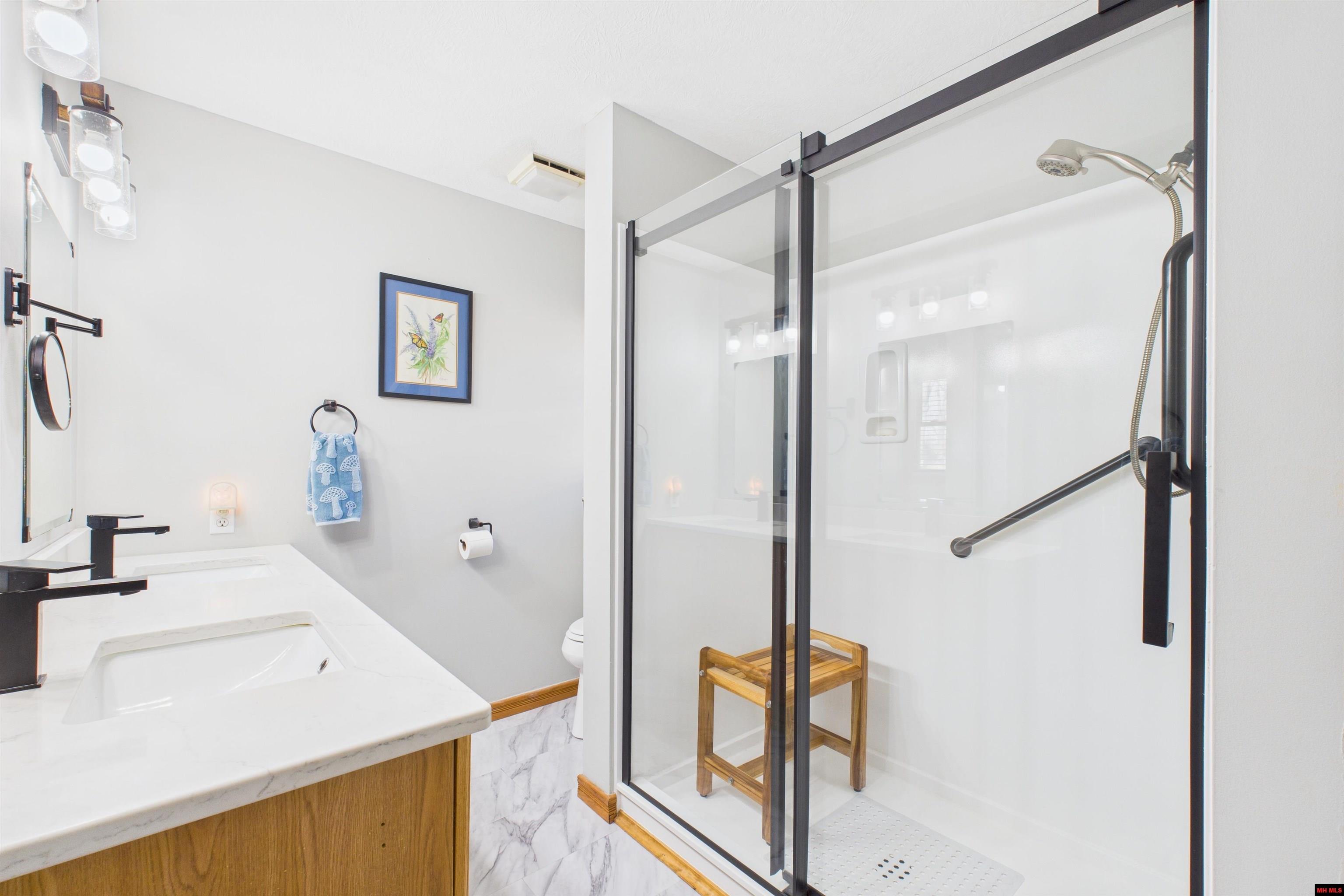 2046 Shadow Oak Drive