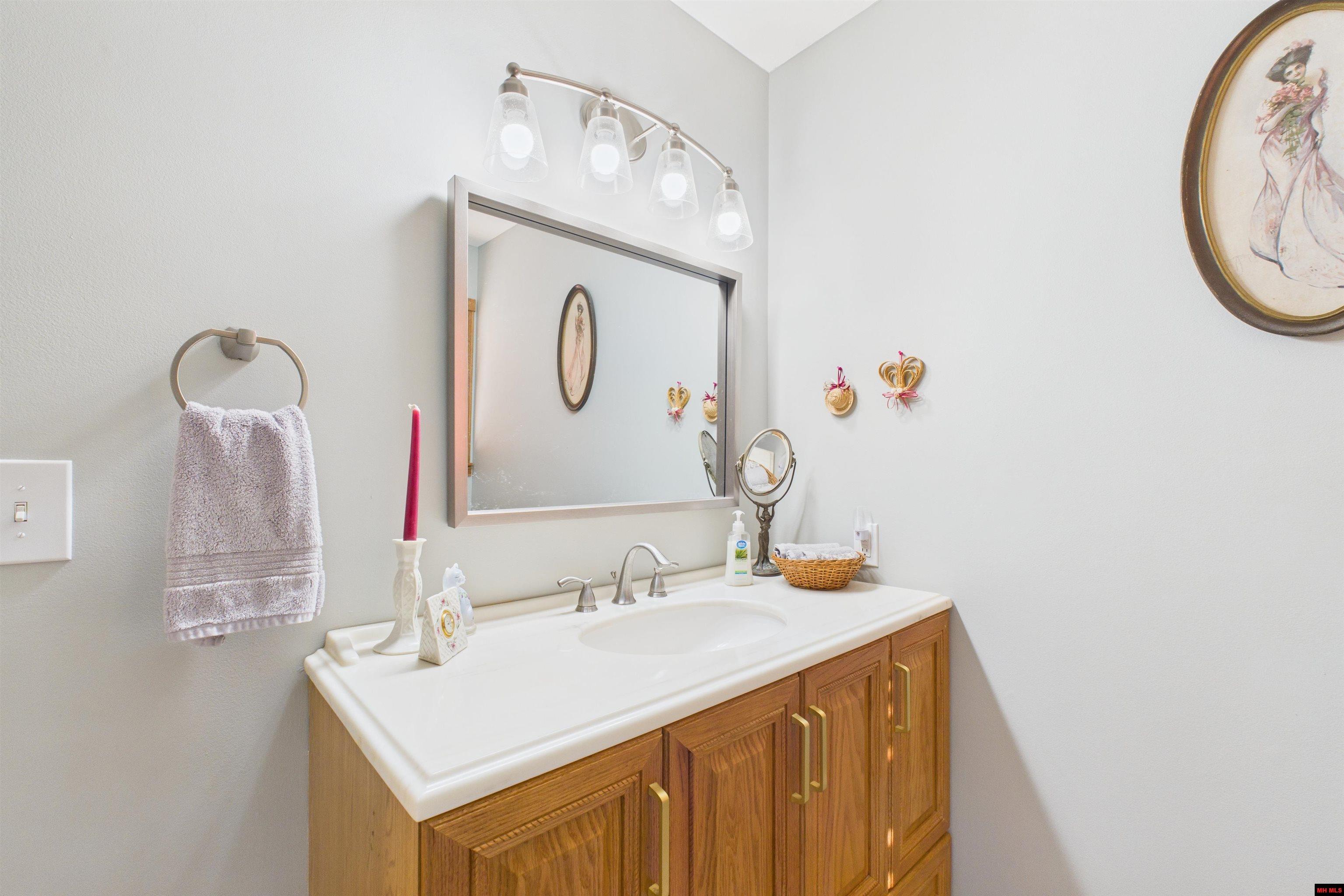 2046 Shadow Oak Drive