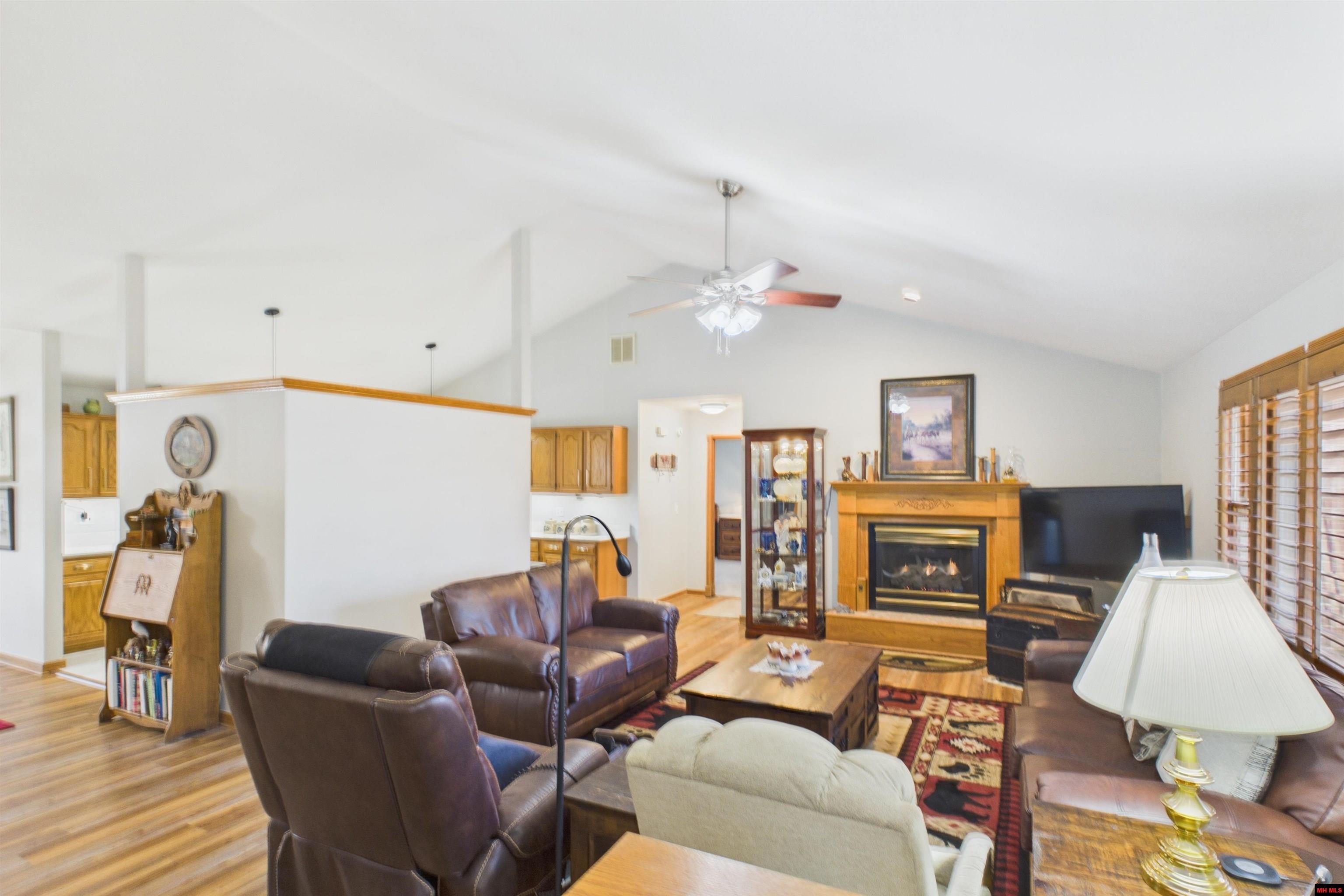 2046 Shadow Oak Drive