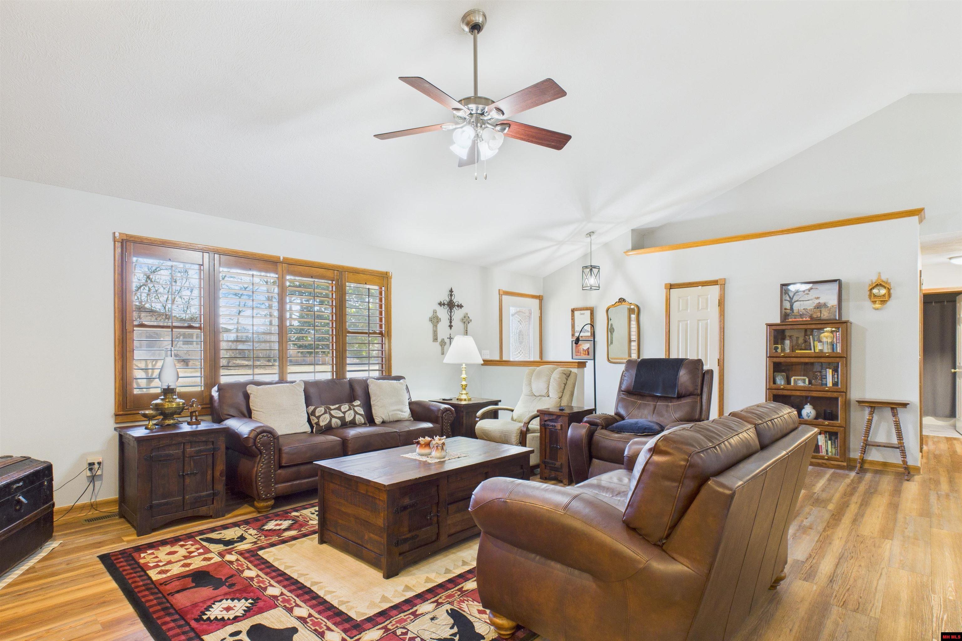 2046 Shadow Oak Drive