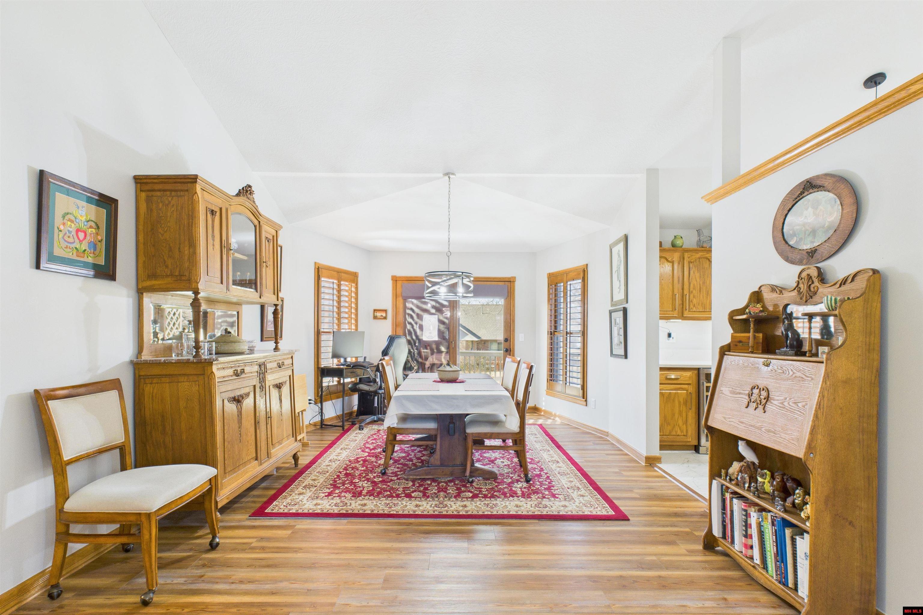 2046 Shadow Oak Drive