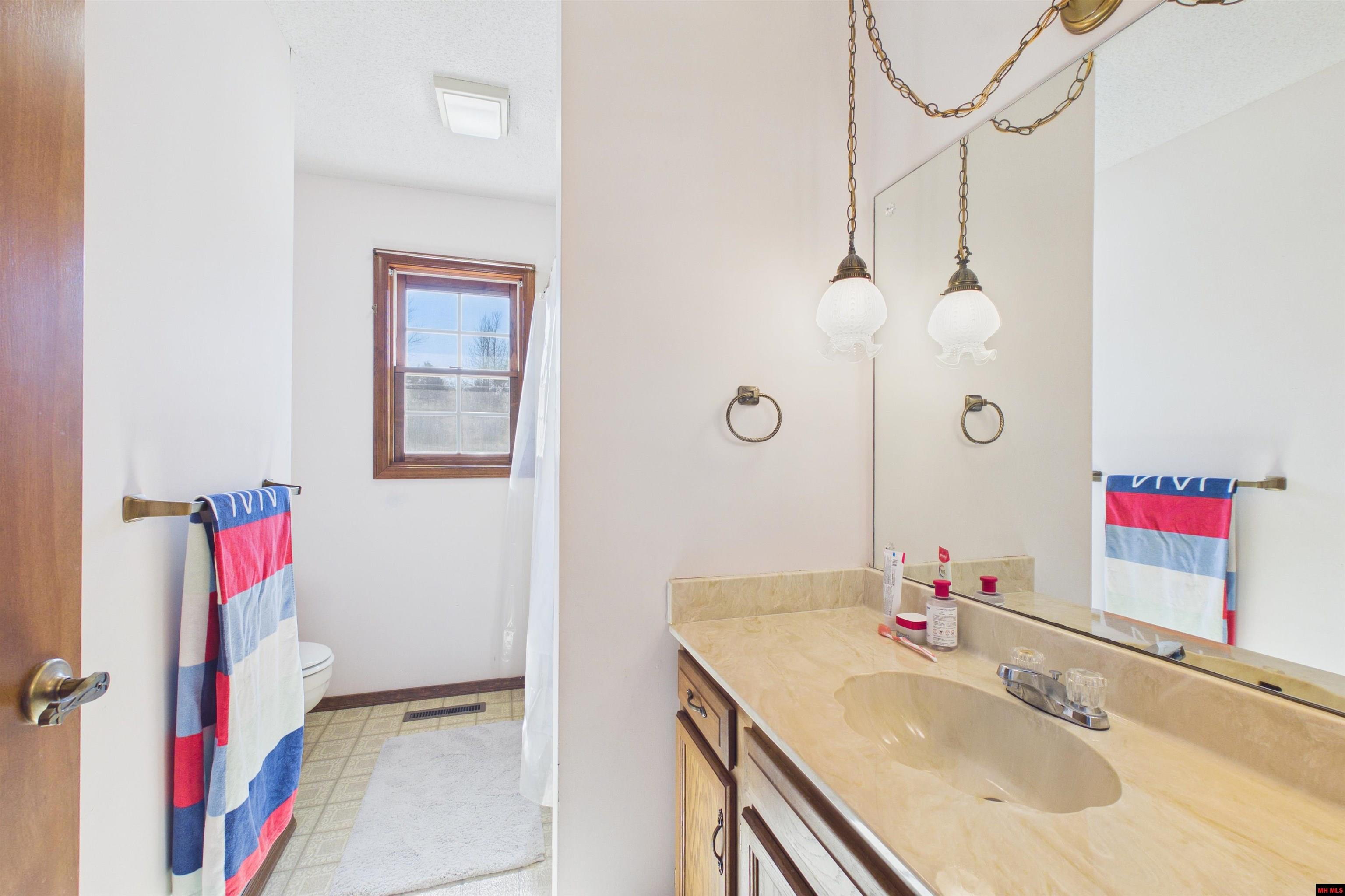 208 Leatherwood Drive