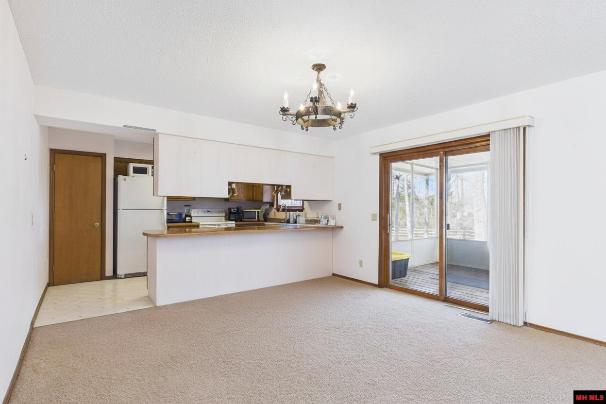 208 Leatherwood Drive