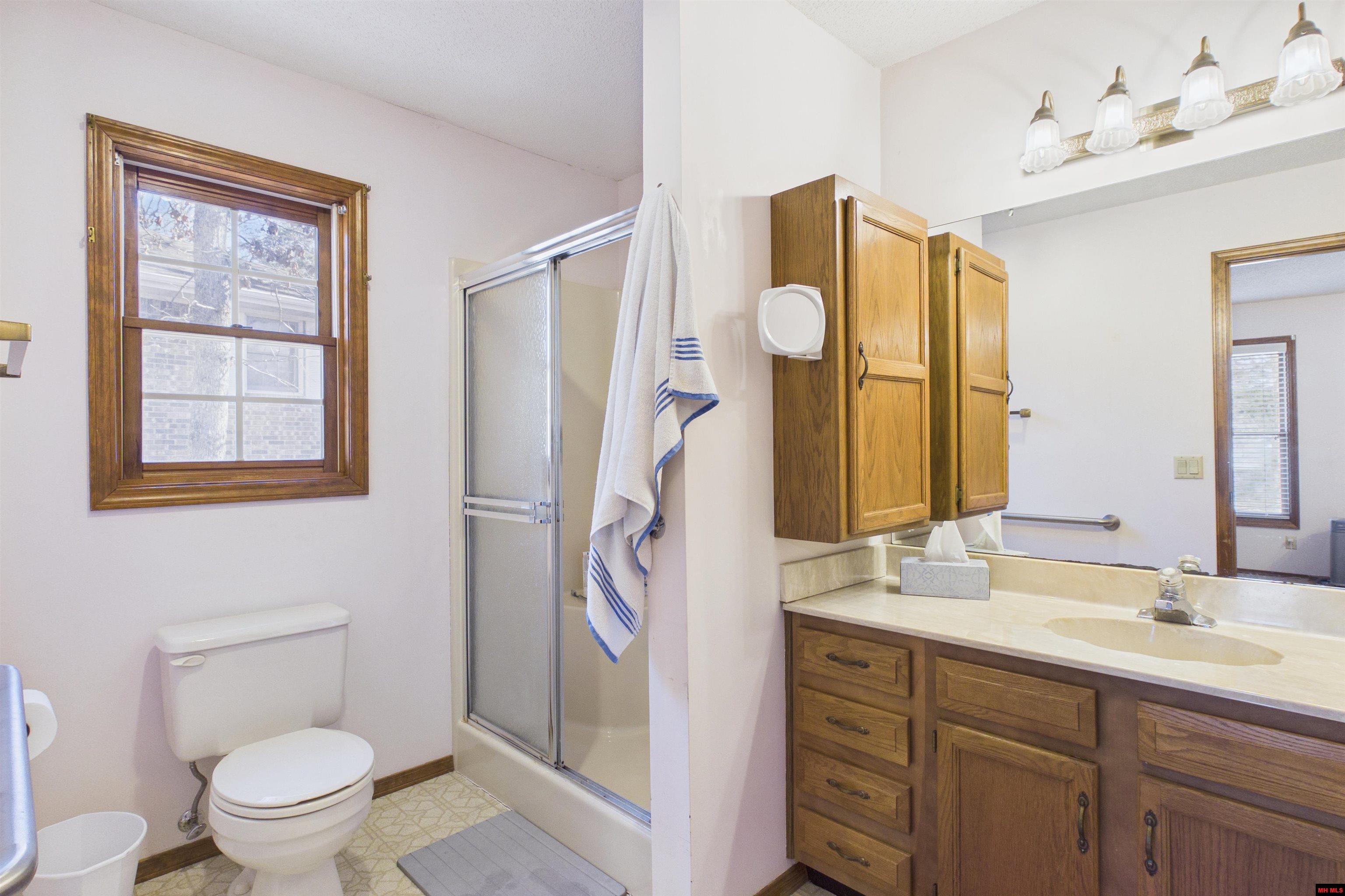 208 Leatherwood Drive