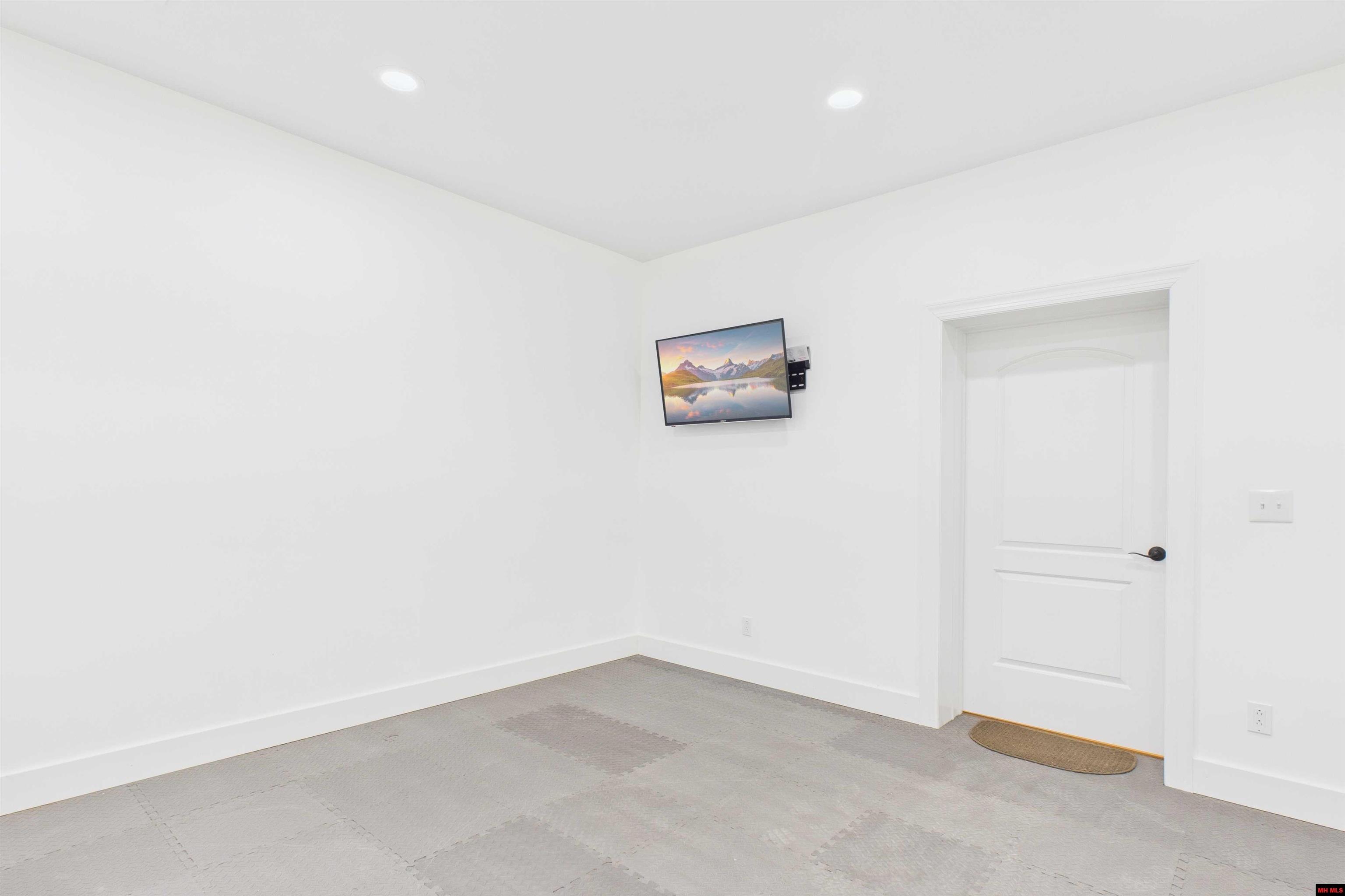 1345 Robinson Point Road