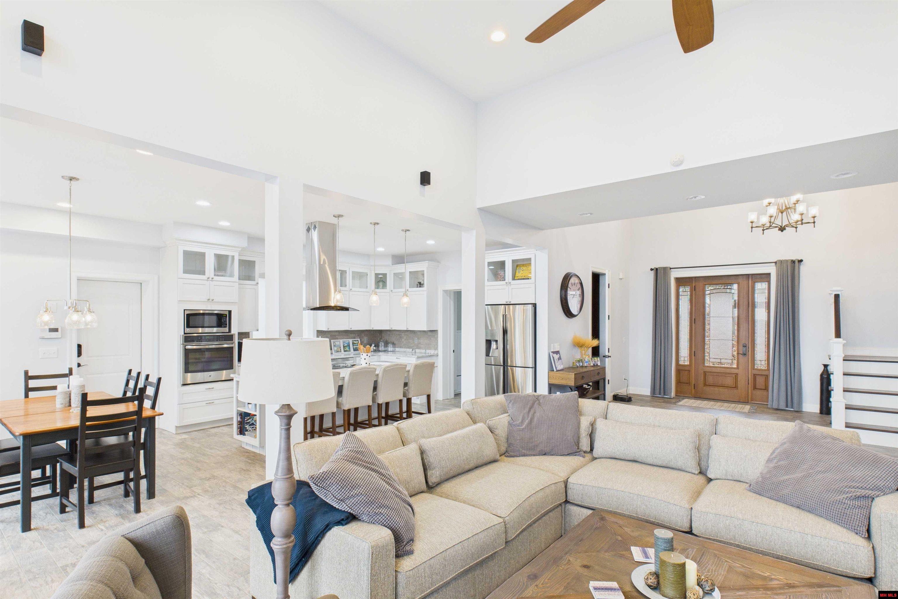 1345 Robinson Point Road