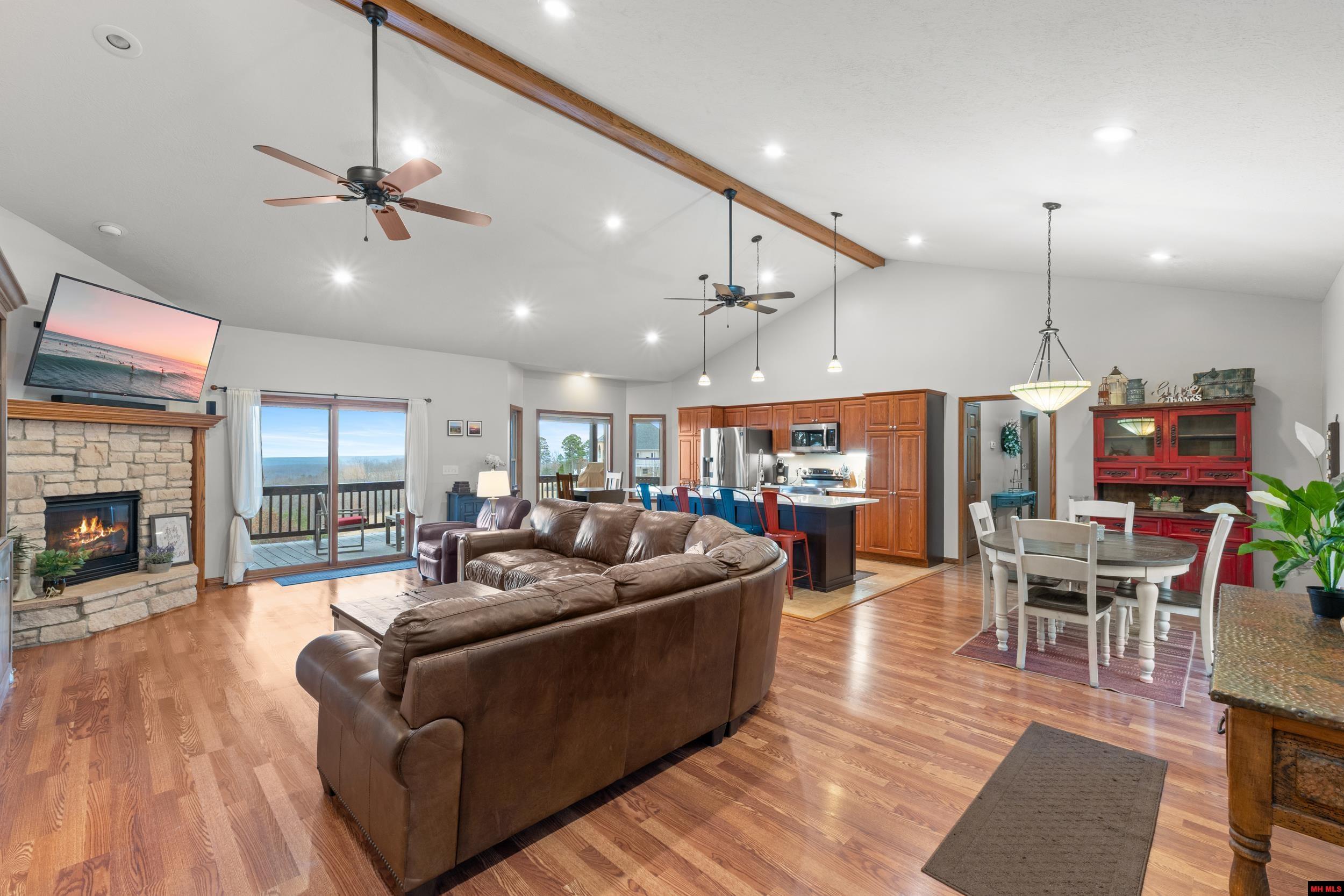 206 SWISS ALPS LANE Mountain Home, AR 72653