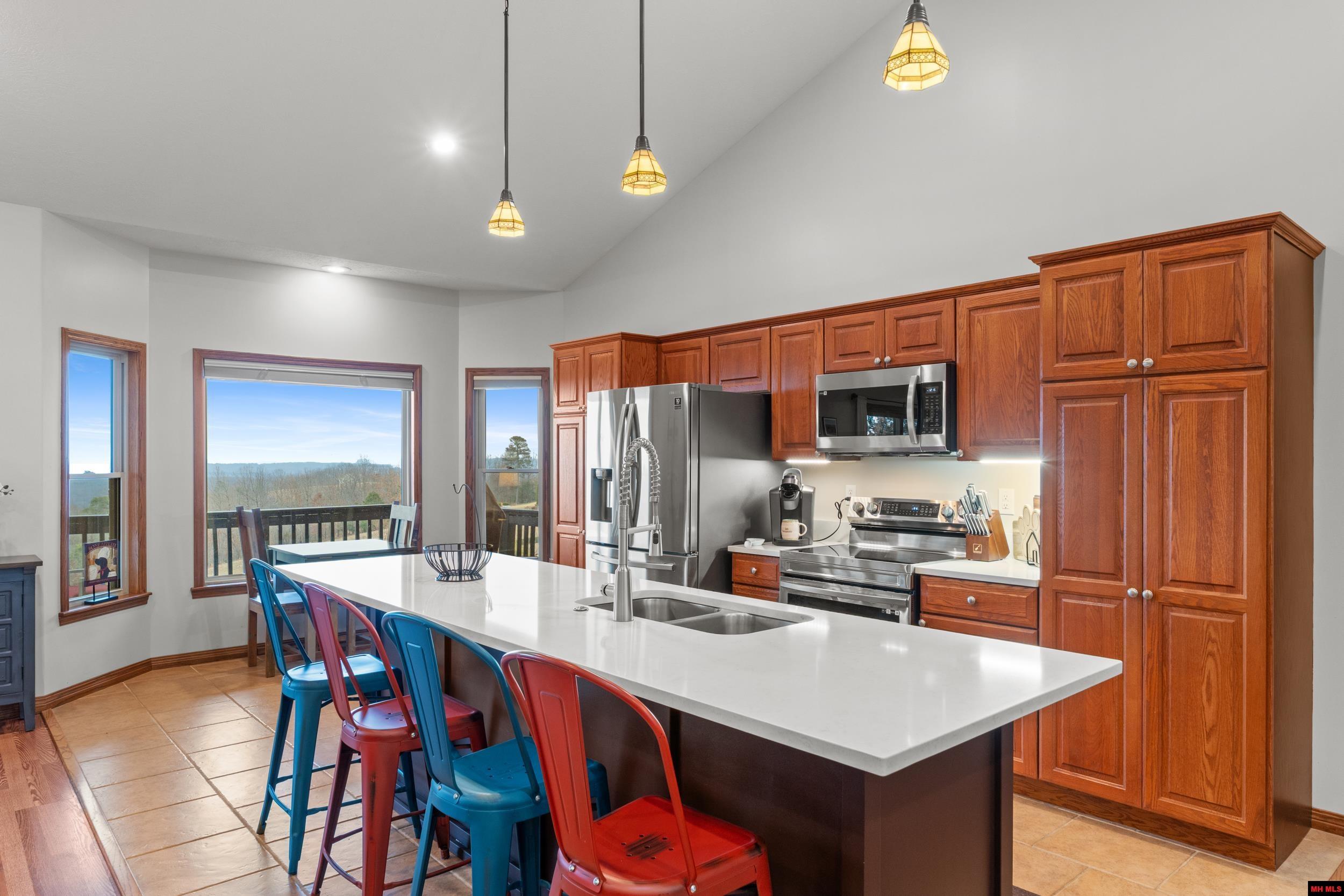 206 SWISS ALPS LANE Mountain Home, AR 72653