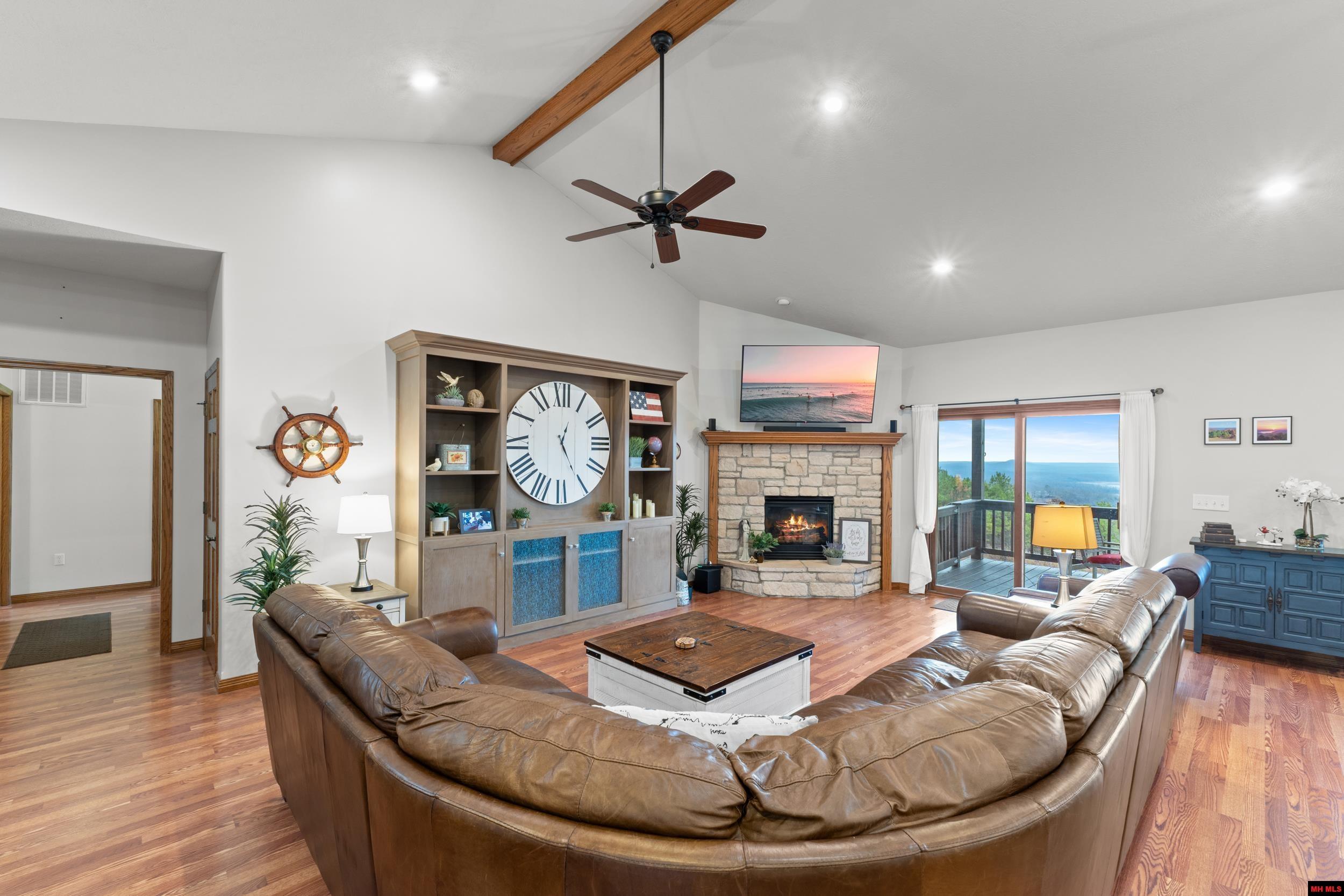 206 SWISS ALPS LANE Mountain Home, AR 72653