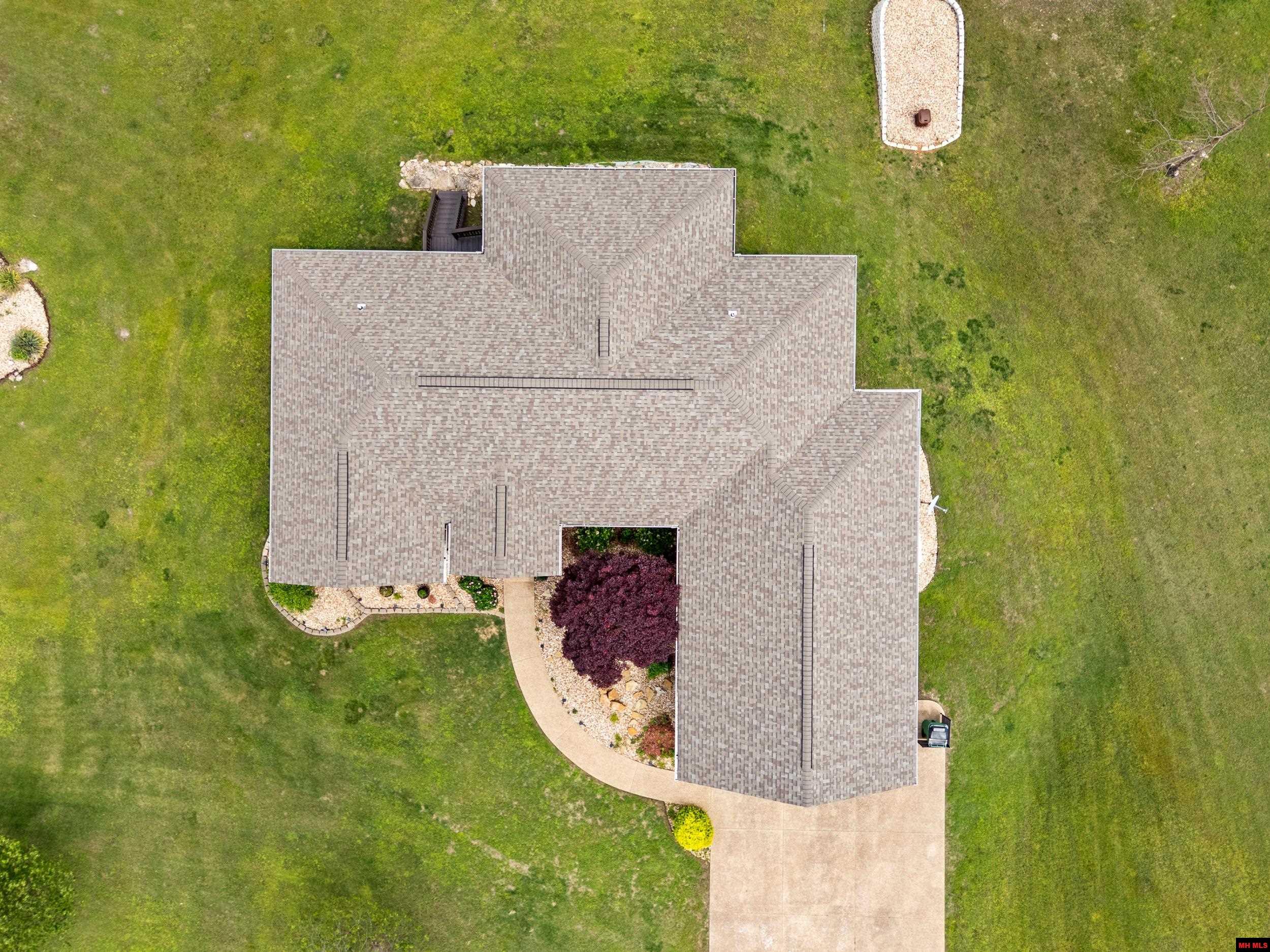 206 SWISS ALPS LANE Mountain Home, AR 72653