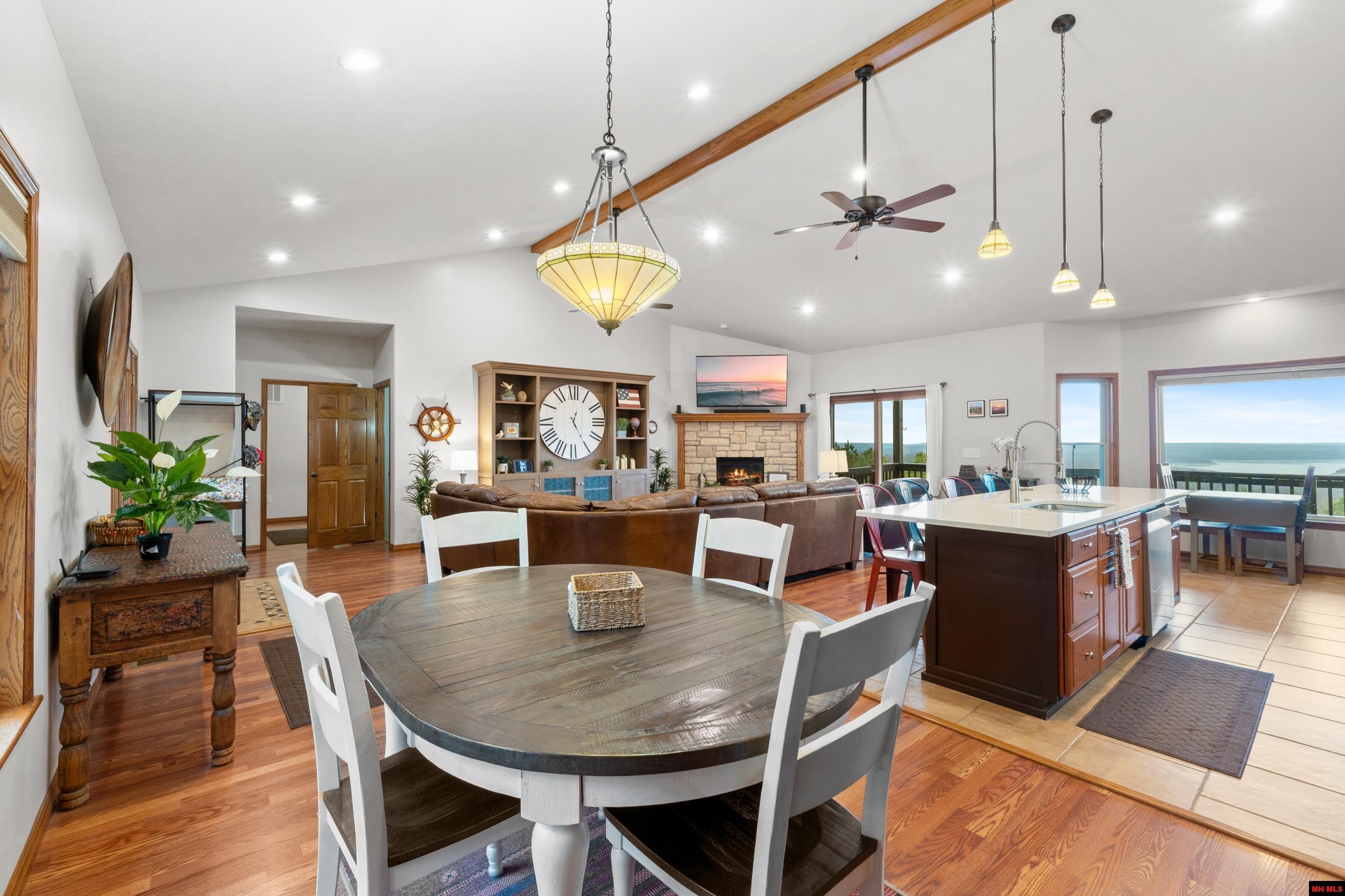 206 SWISS ALPS LANE Mountain Home, AR 72653