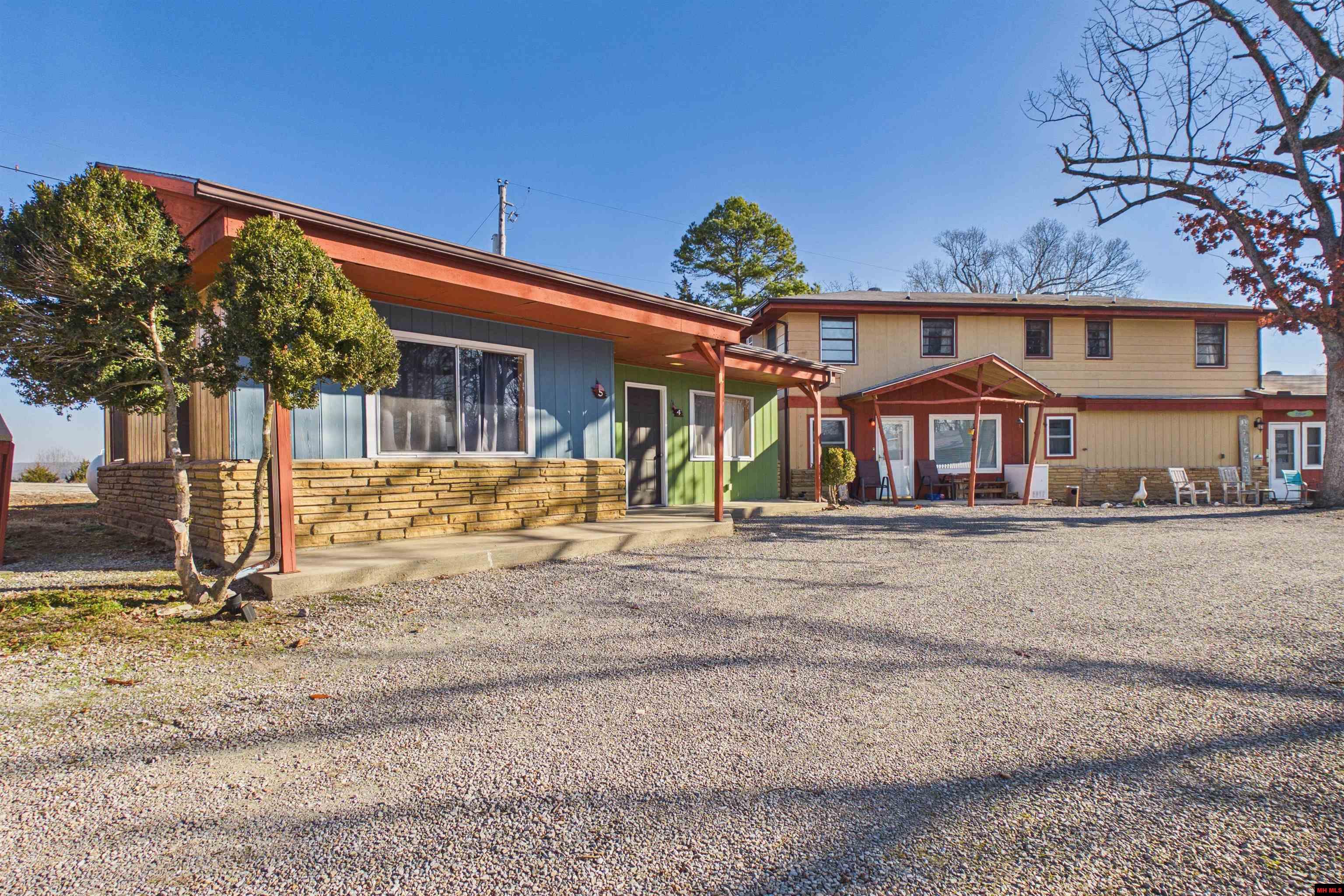 205 PINEHURST POINT Bull Shoals, AR