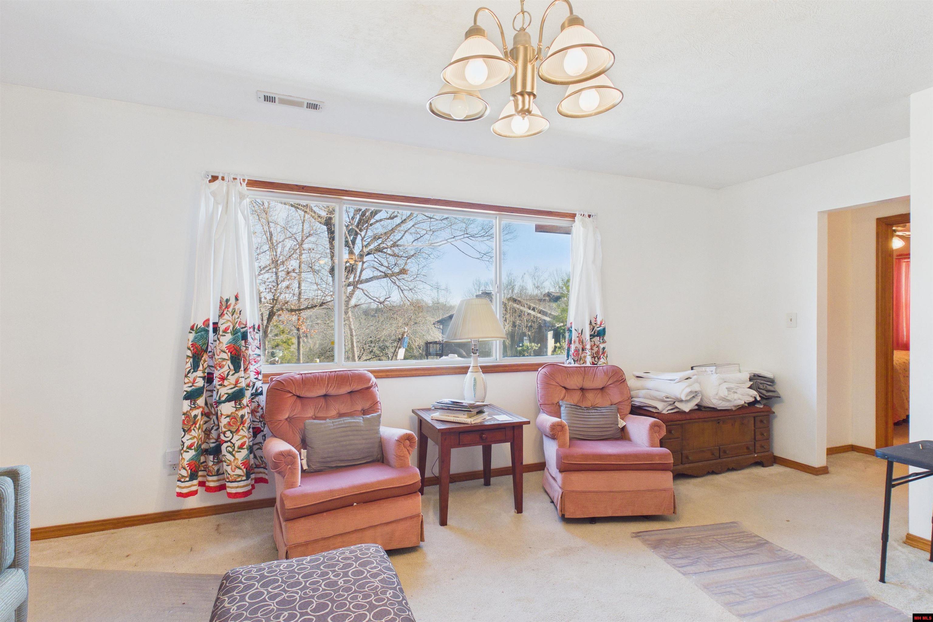 205 PINEHURST POINT Bull Shoals, AR