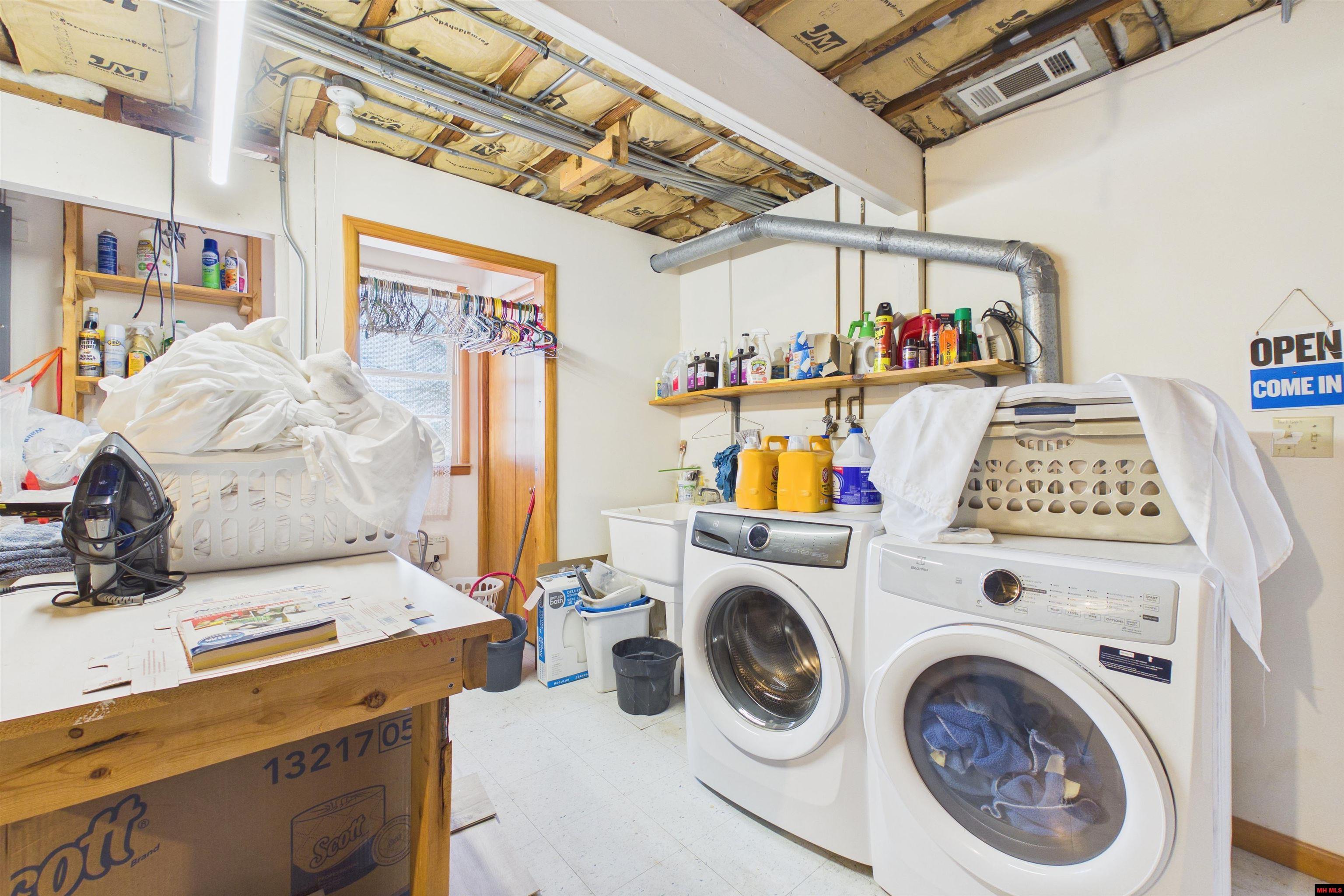 205 PINEHURST POINT Bull Shoals, AR