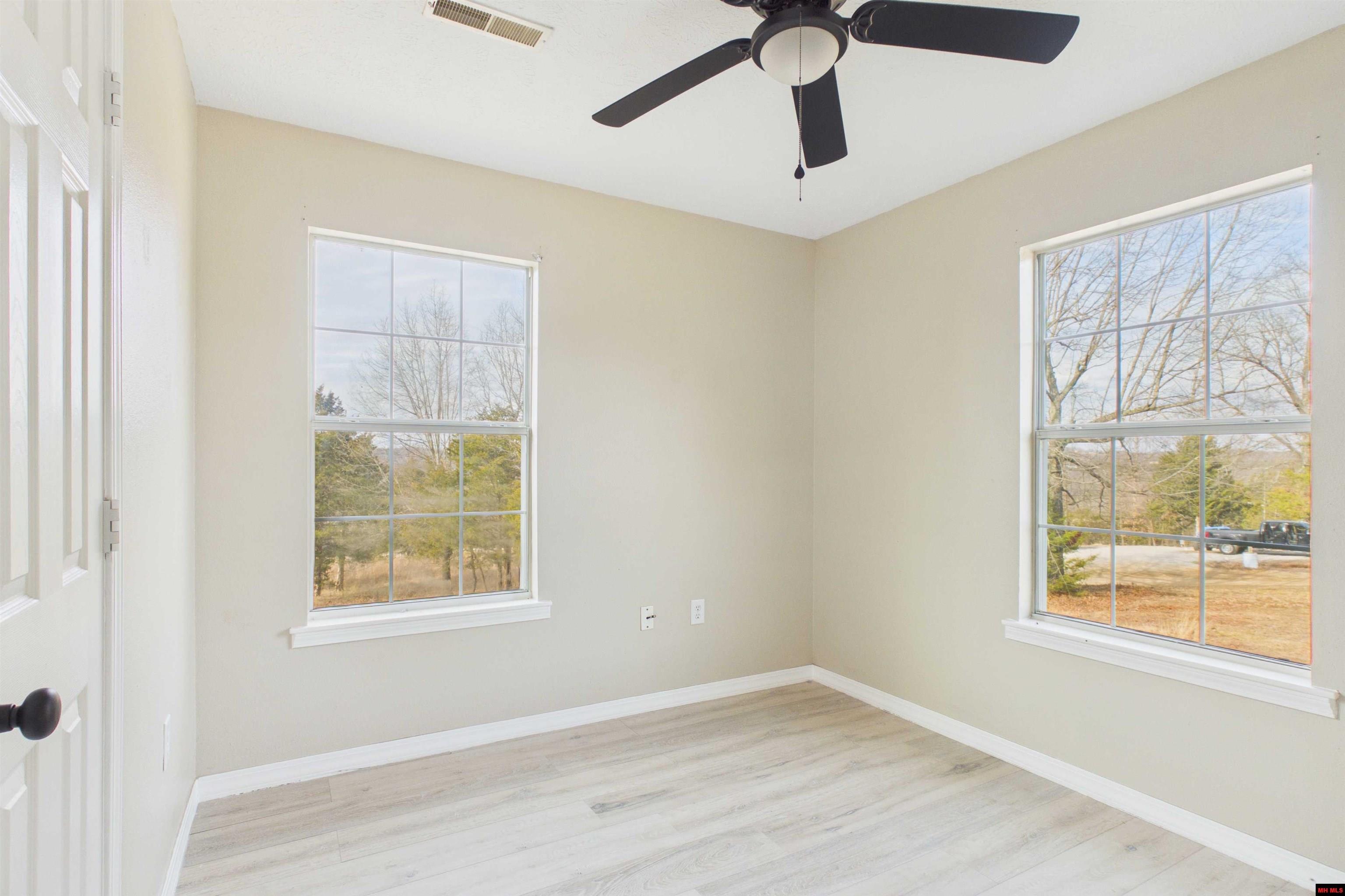 29 WINDING LANE Yellville, AR