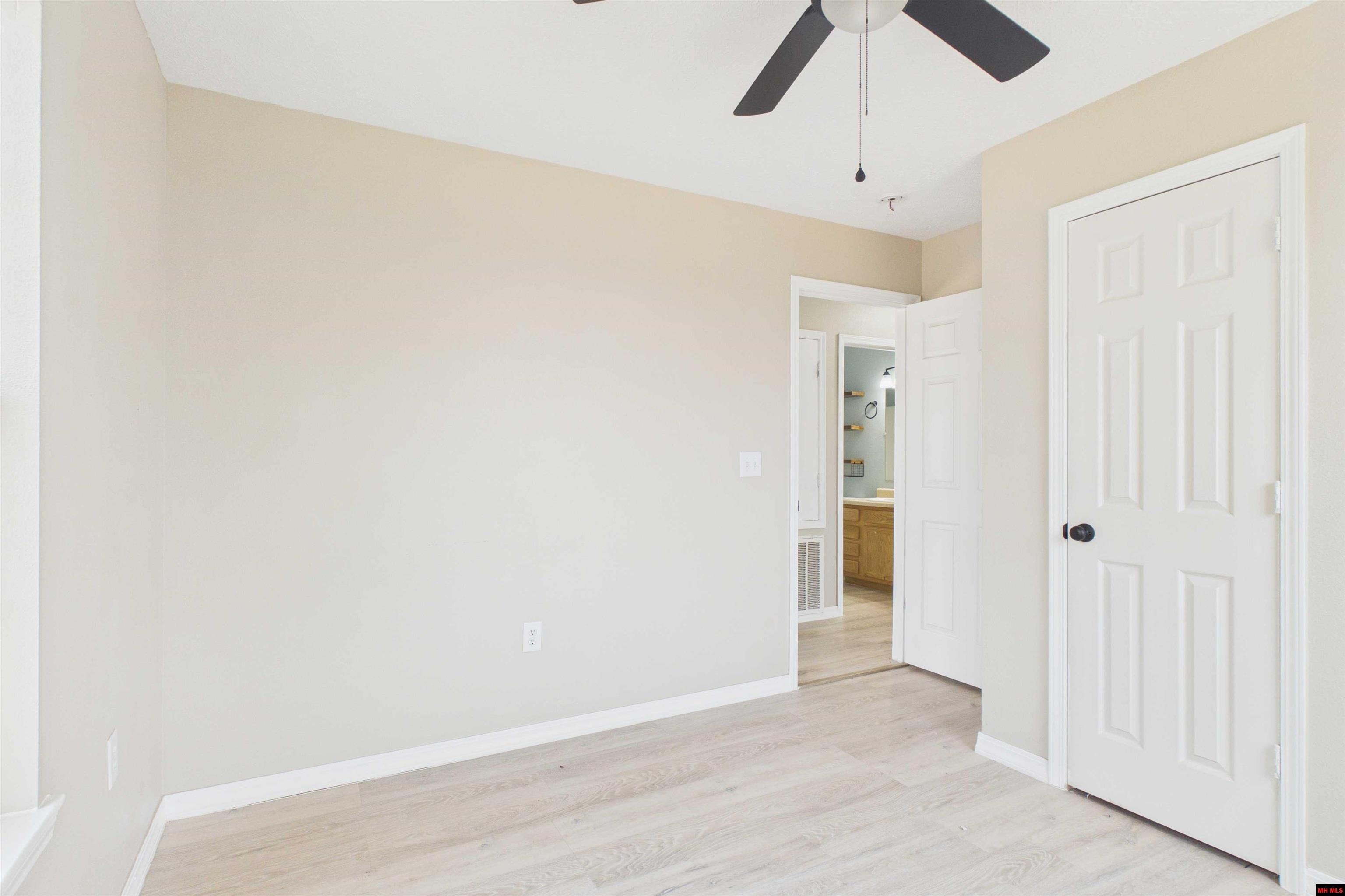 29 WINDING LANE Yellville, AR