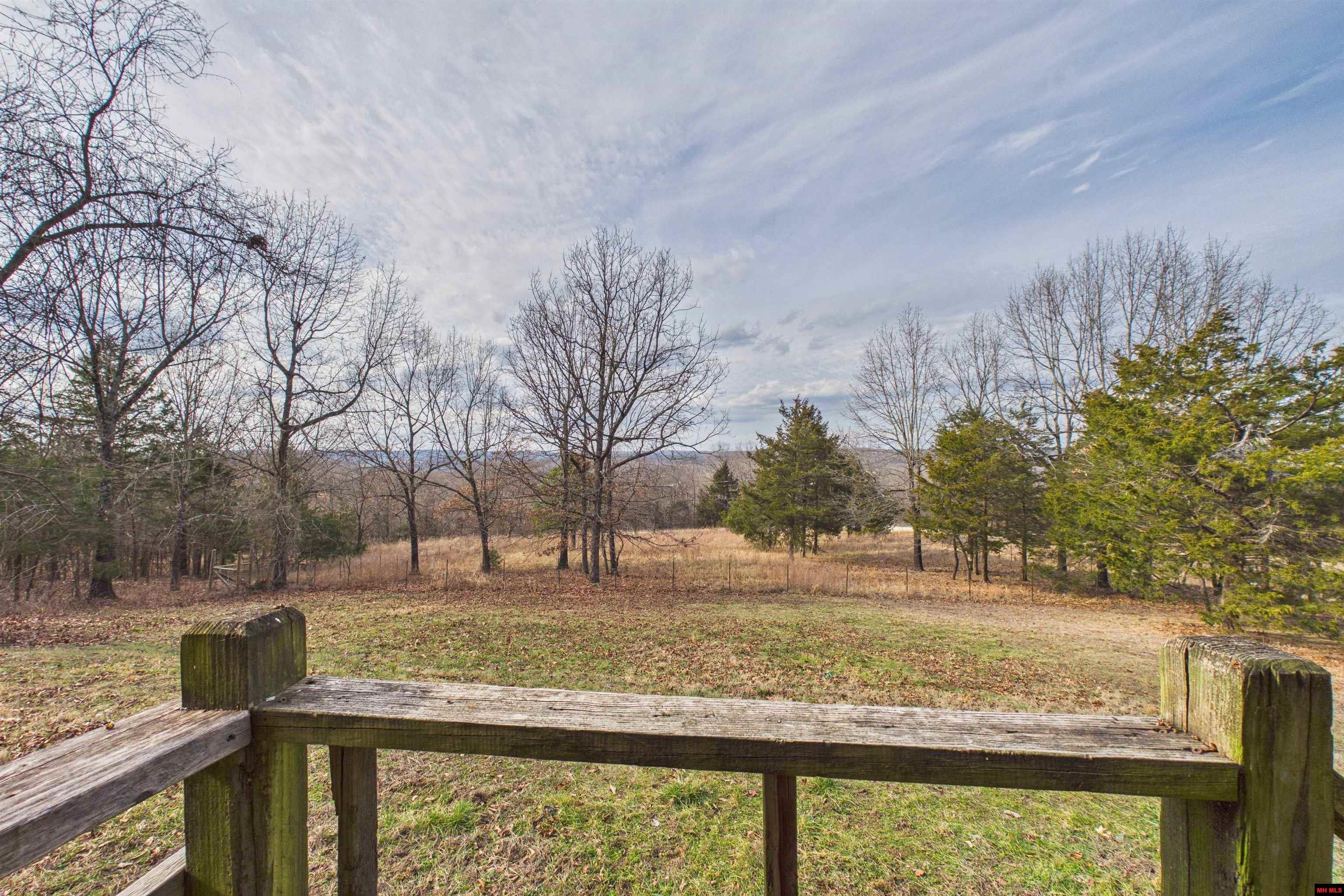 29 WINDING LANE Yellville, AR