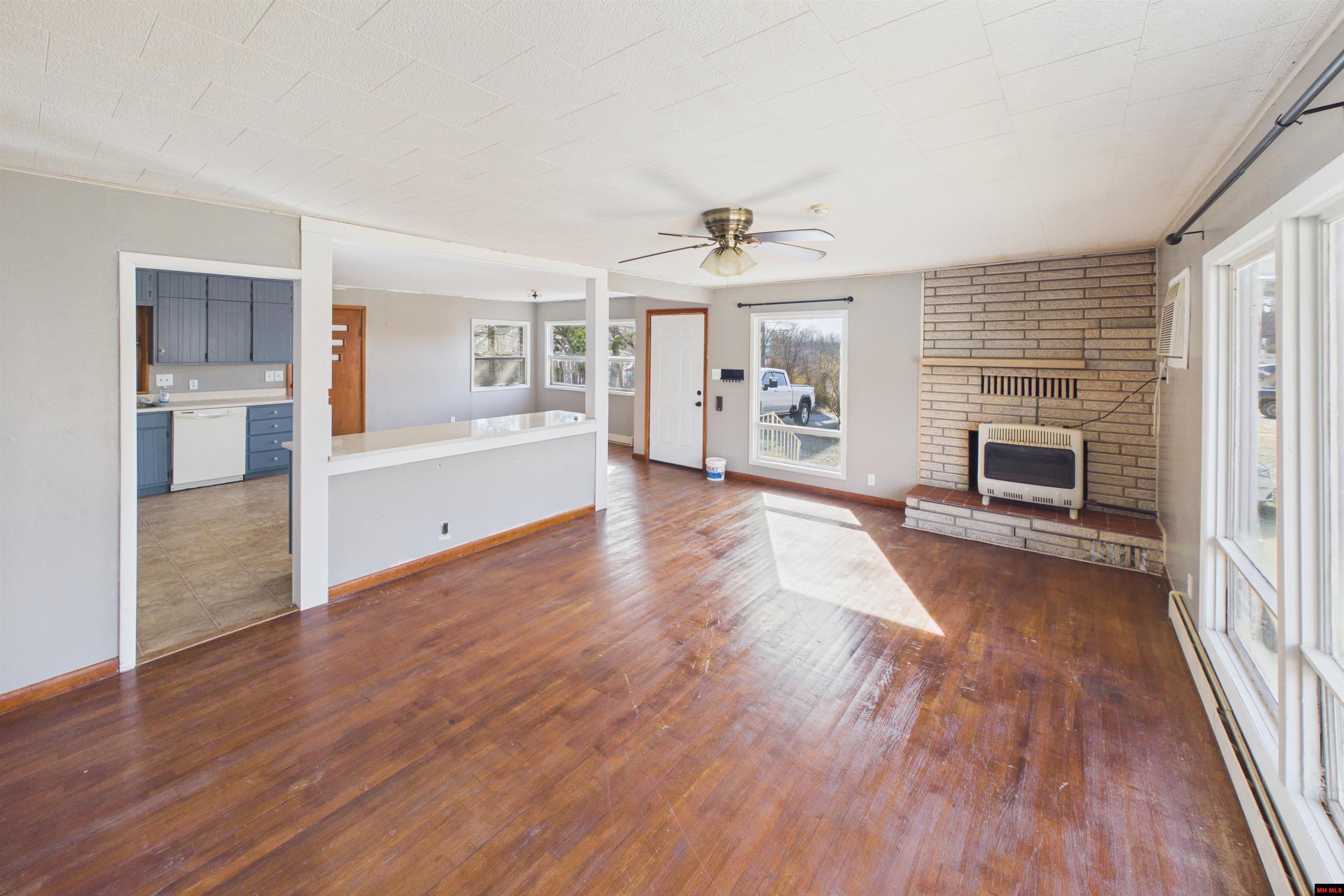 4604 & 4588 HWY 62 EAST Mountain Home, AR