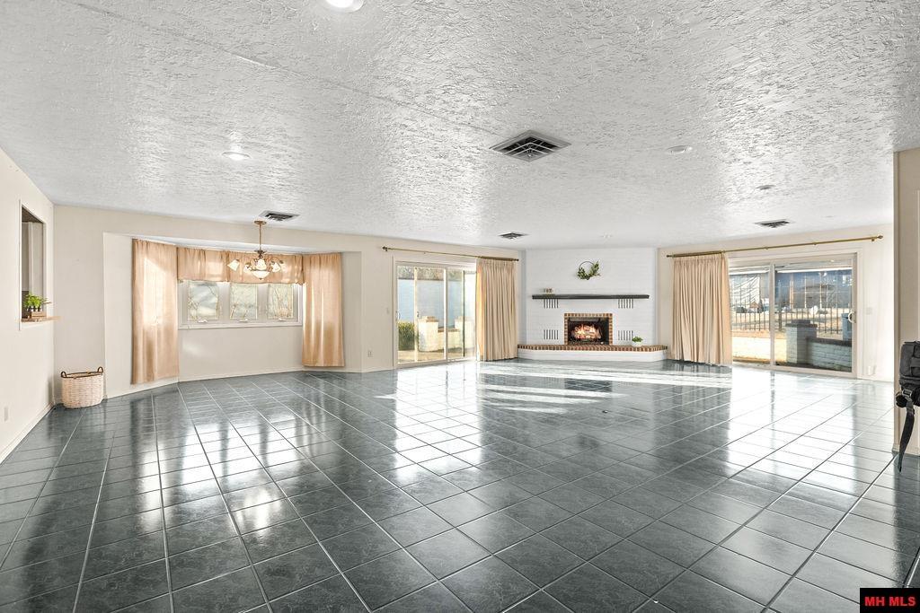 1301 PORTER LANE Mountain Home, AR