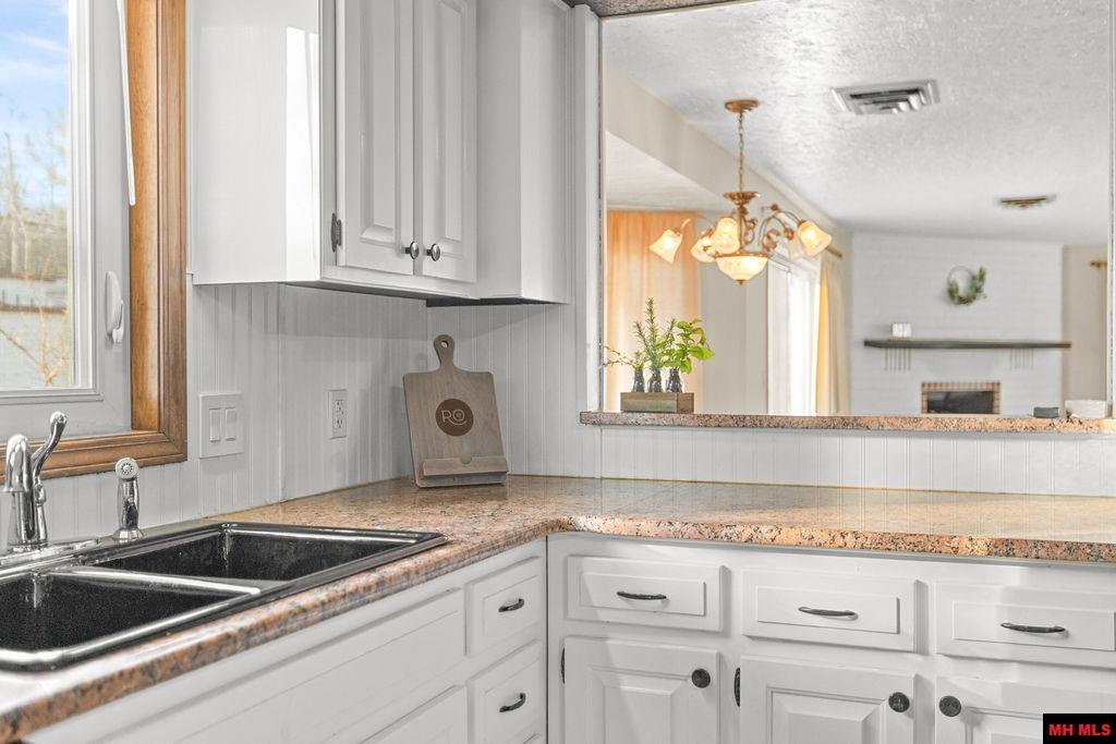 1301 PORTER LANE Mountain Home, AR