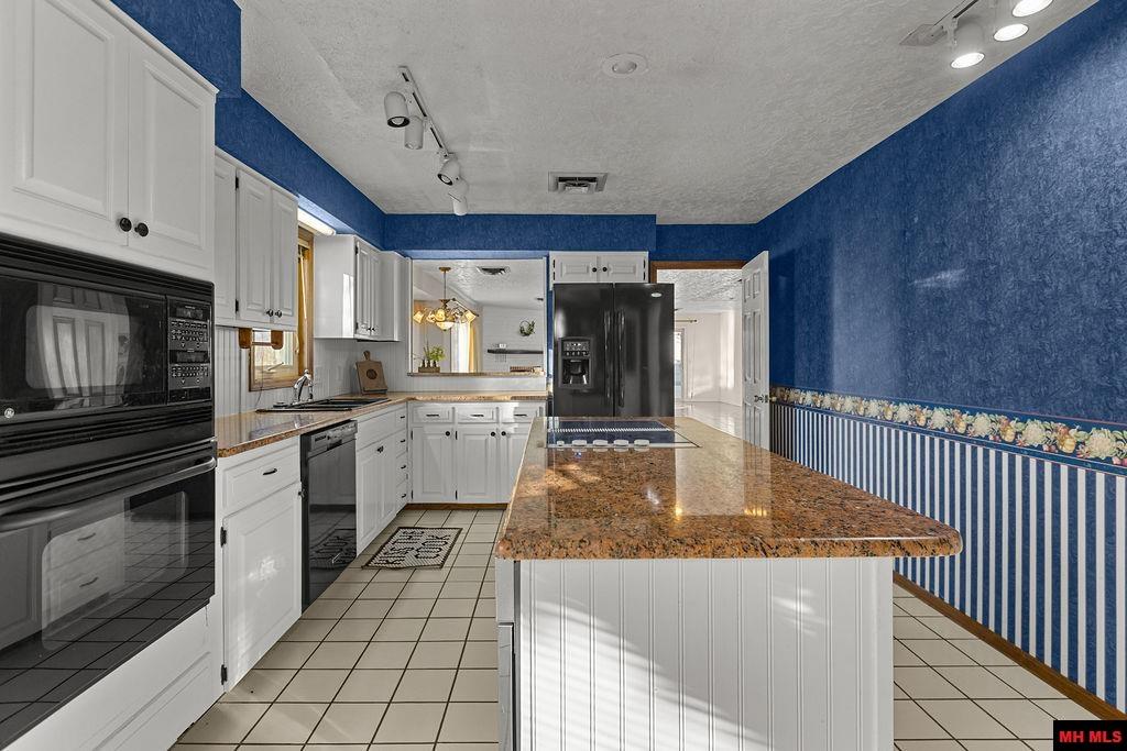 1301 PORTER LANE Mountain Home, AR