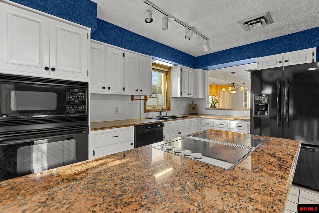 1301 PORTER LANE Mountain Home, AR