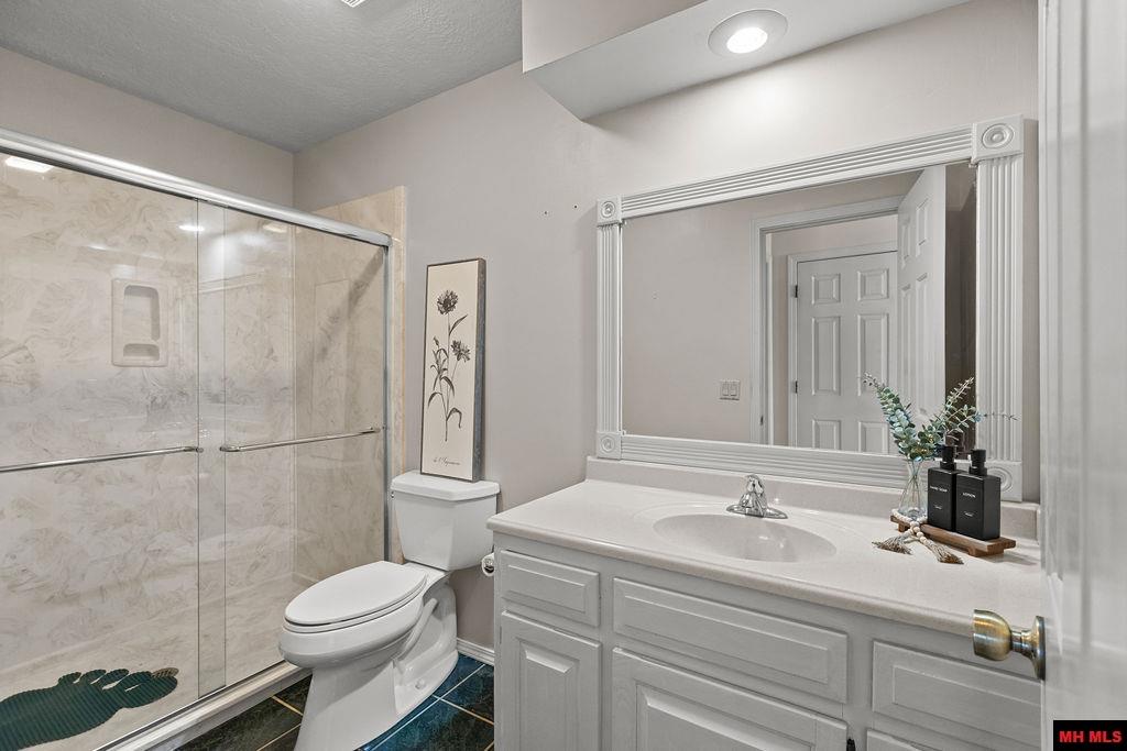 1301 PORTER LANE Mountain Home, AR