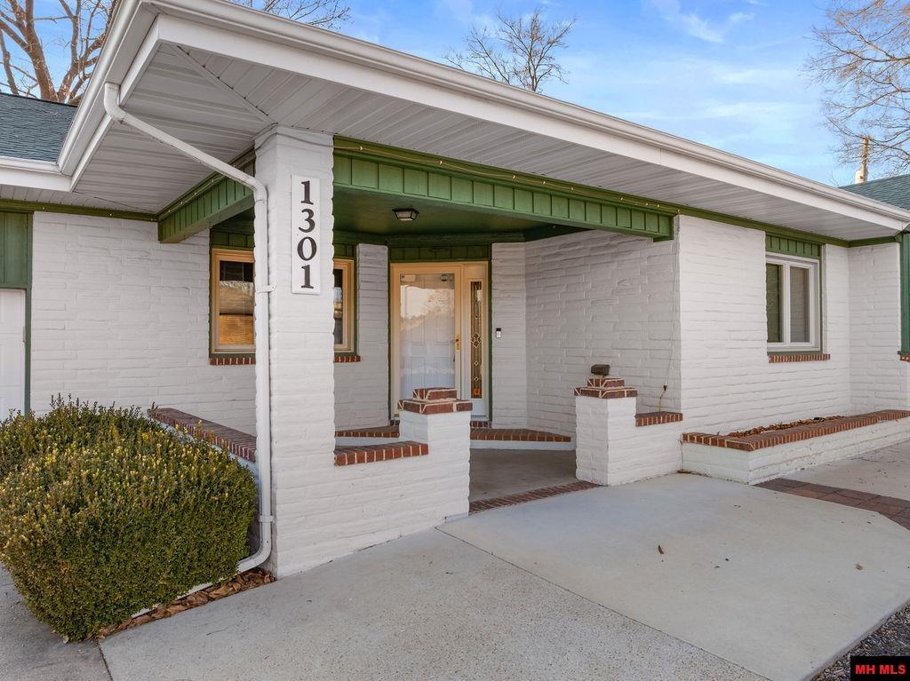 1301 PORTER LANE Mountain Home, AR