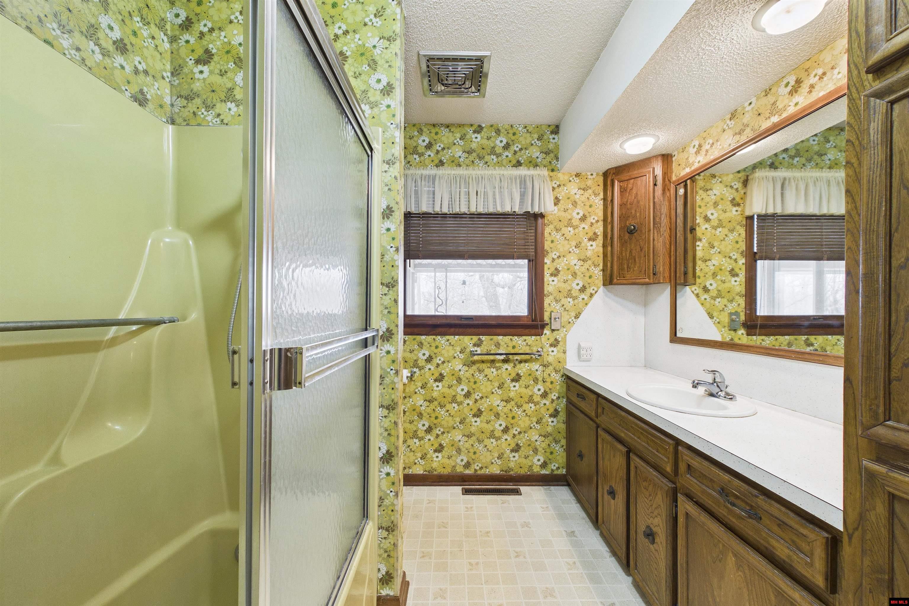 108 Howard Creek Road