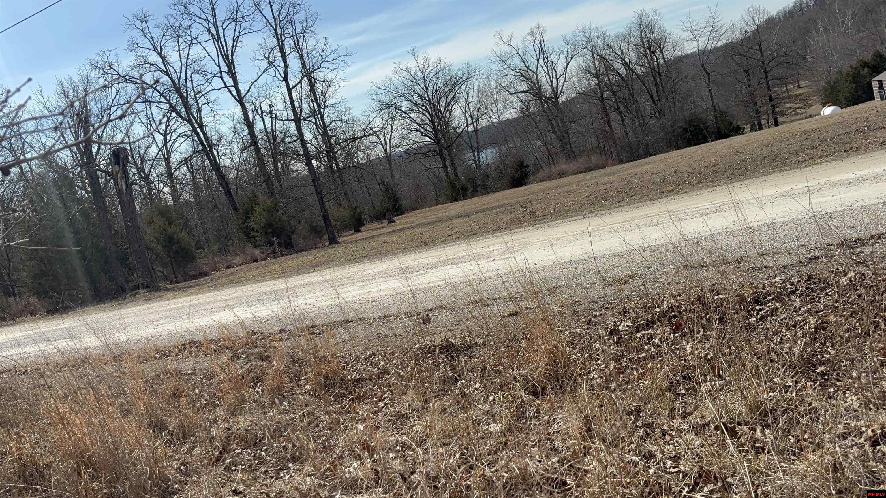 002-11124-006 Lake Point Bluff