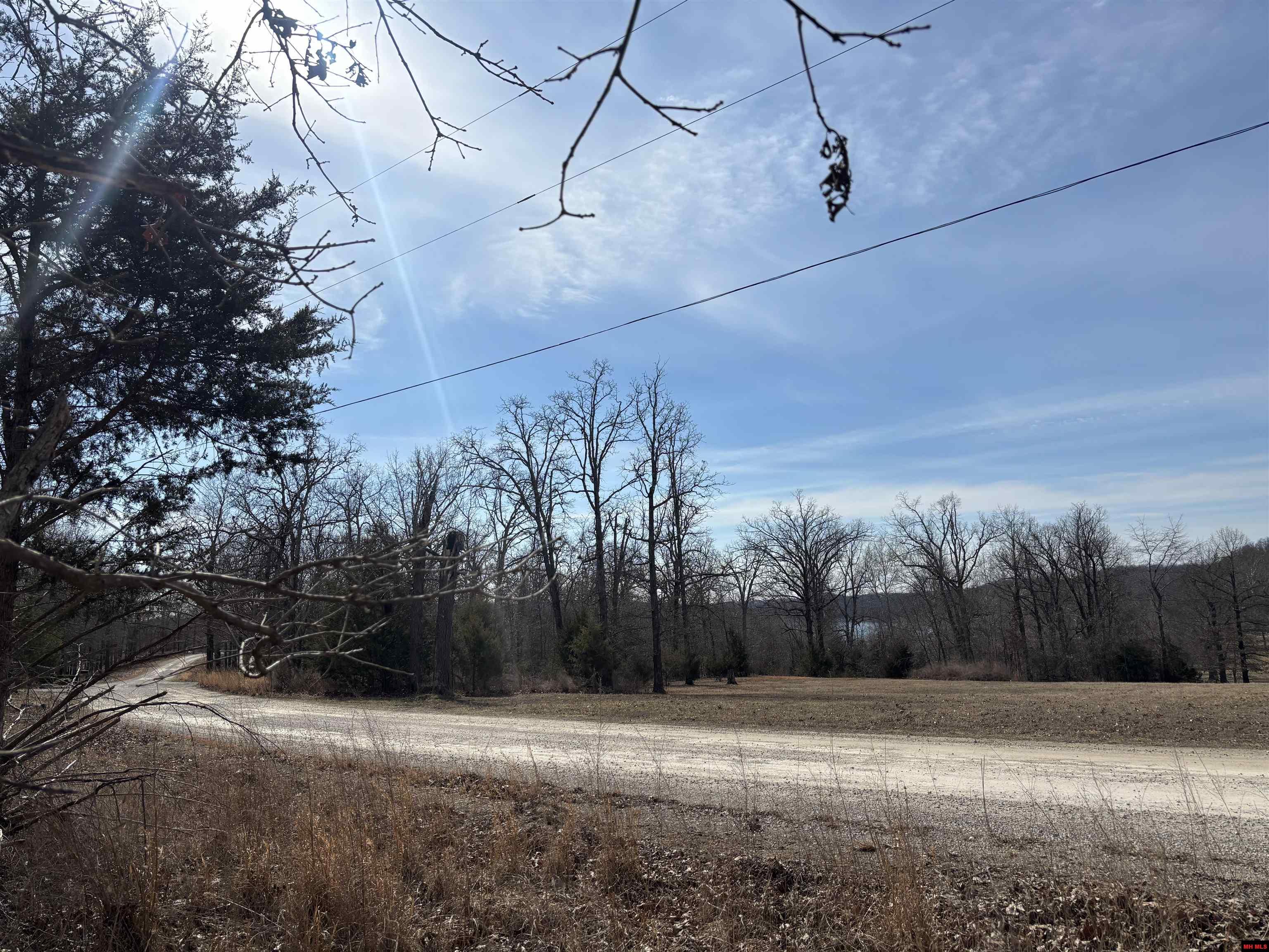 002-11124-006 Lake Point Bluff