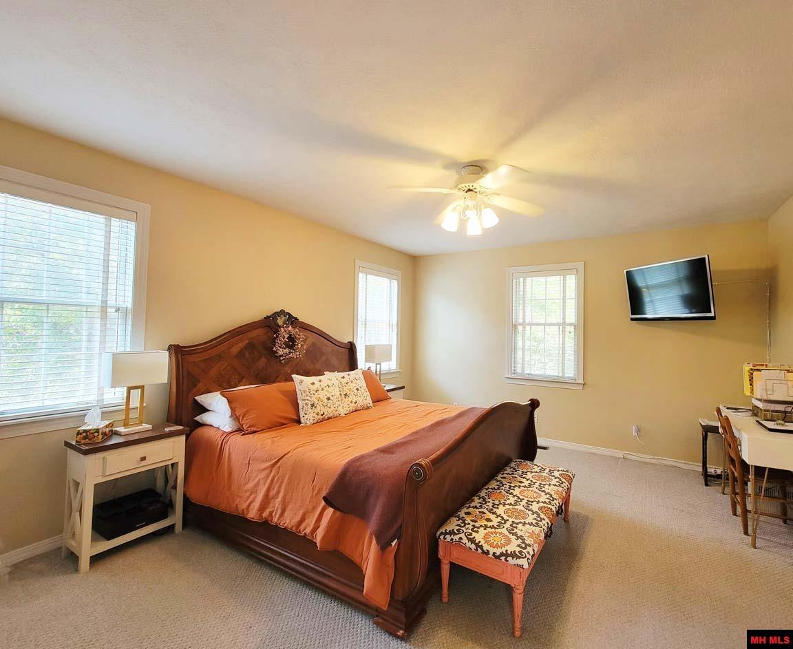 180 OAK TREE TERRACE Mountain Home, AR