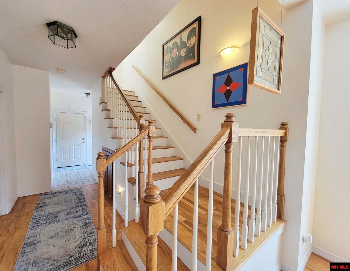 180 OAK TREE TERRACE Mountain Home, AR