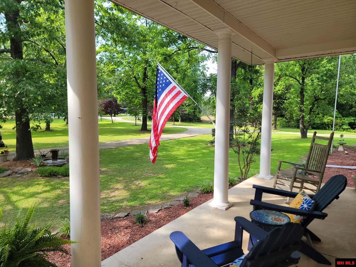 180 OAK TREE TERRACE Mountain Home, AR