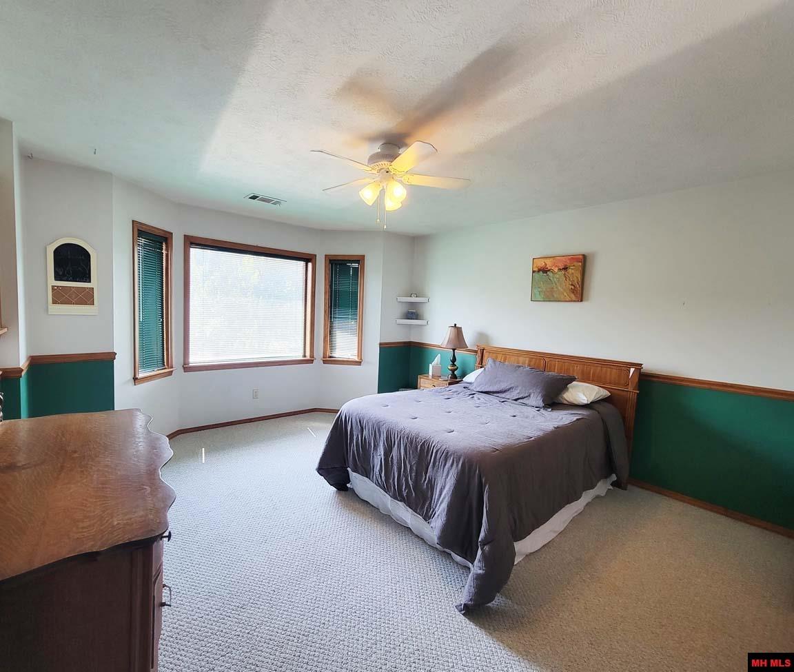 180 OAK TREE TERRACE Mountain Home, AR