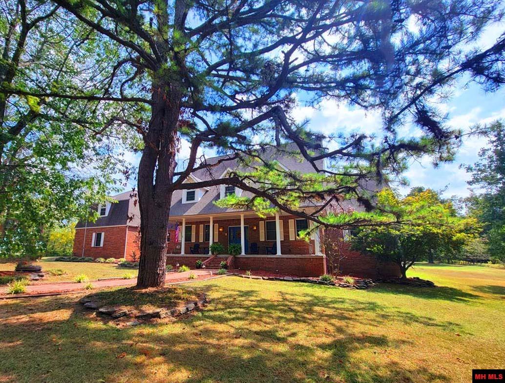 180 OAK TREE TERRACE Mountain Home, AR